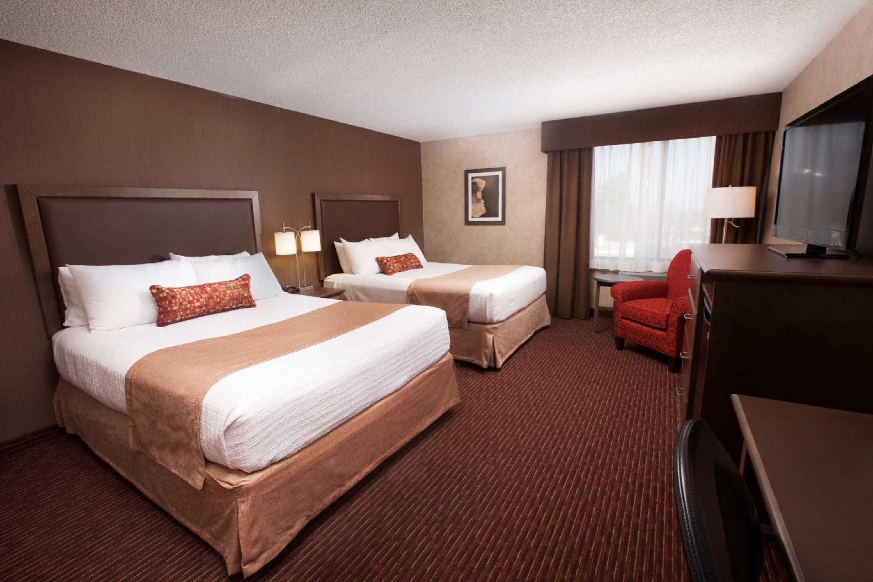 Queen Room with Two Queen Beds - Tower/Non-Smoking - Photo 1