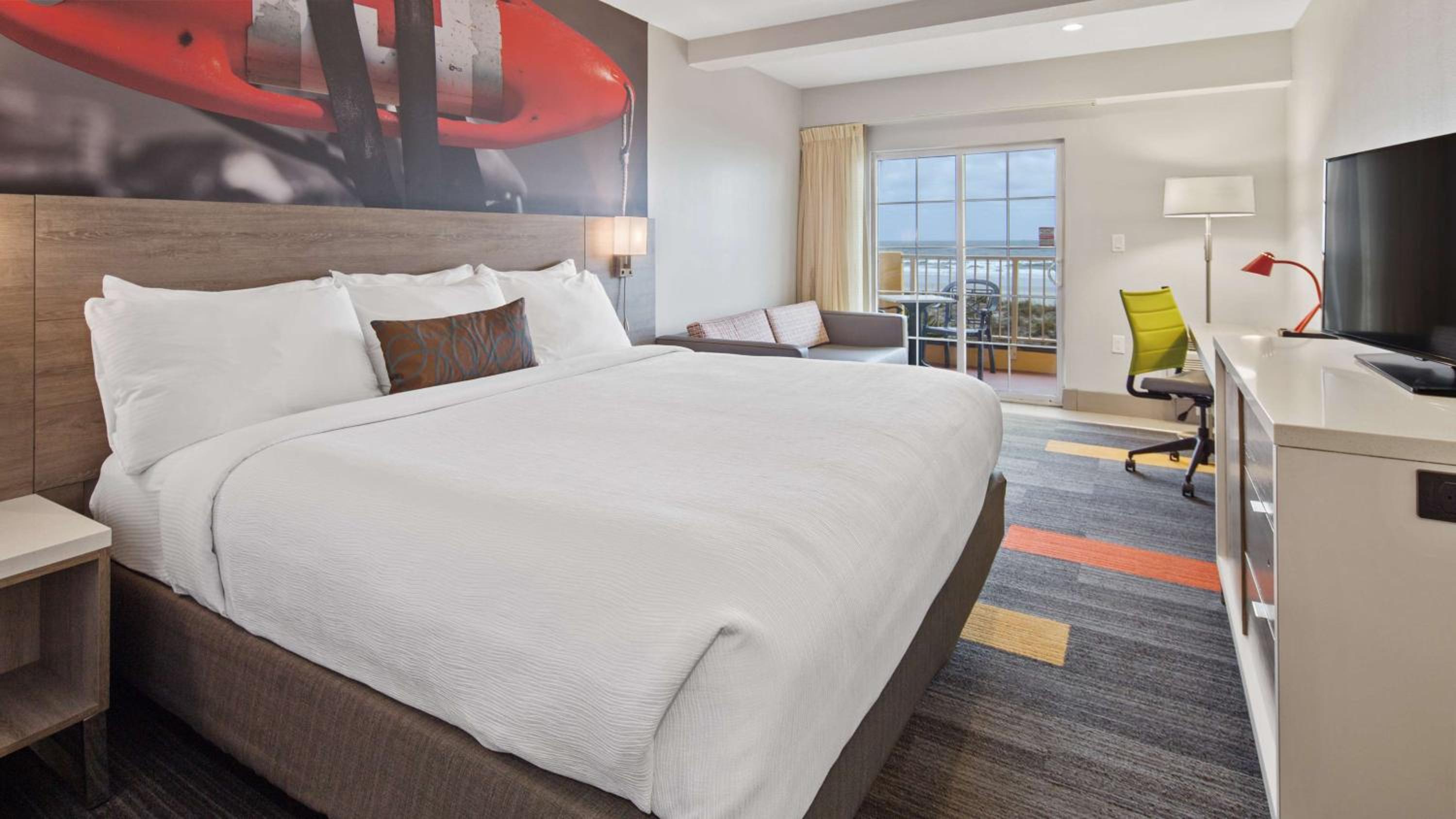 King Room - Ocean Front - Non-Smoking - Photo 1