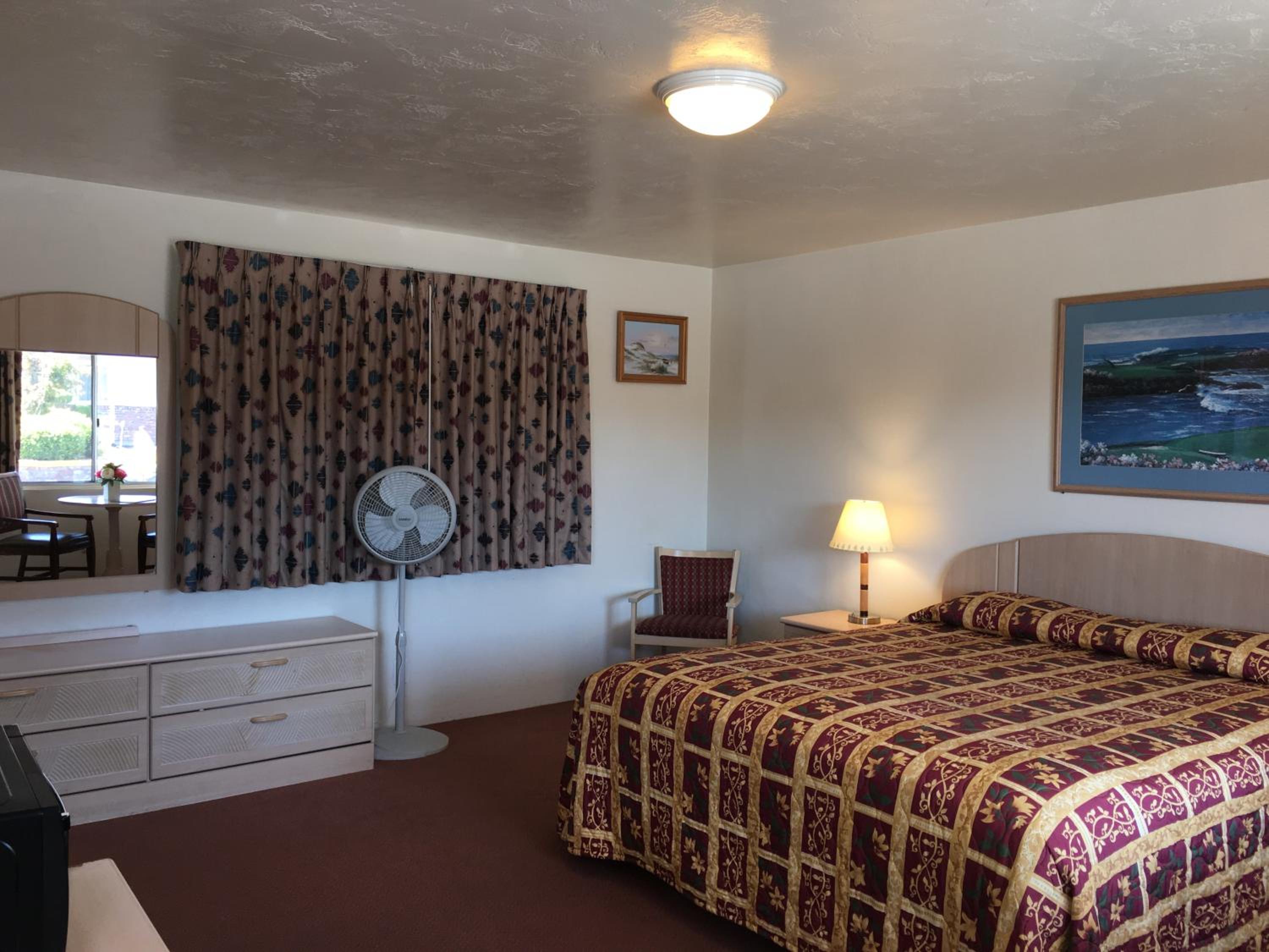 Standard King Room - Photo 2