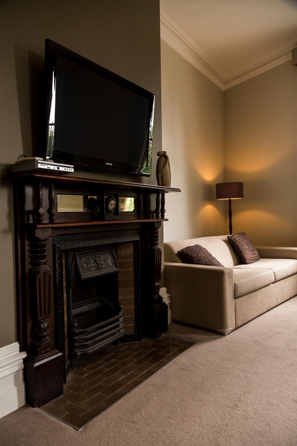 King Studio with Sofa Bed photo 2