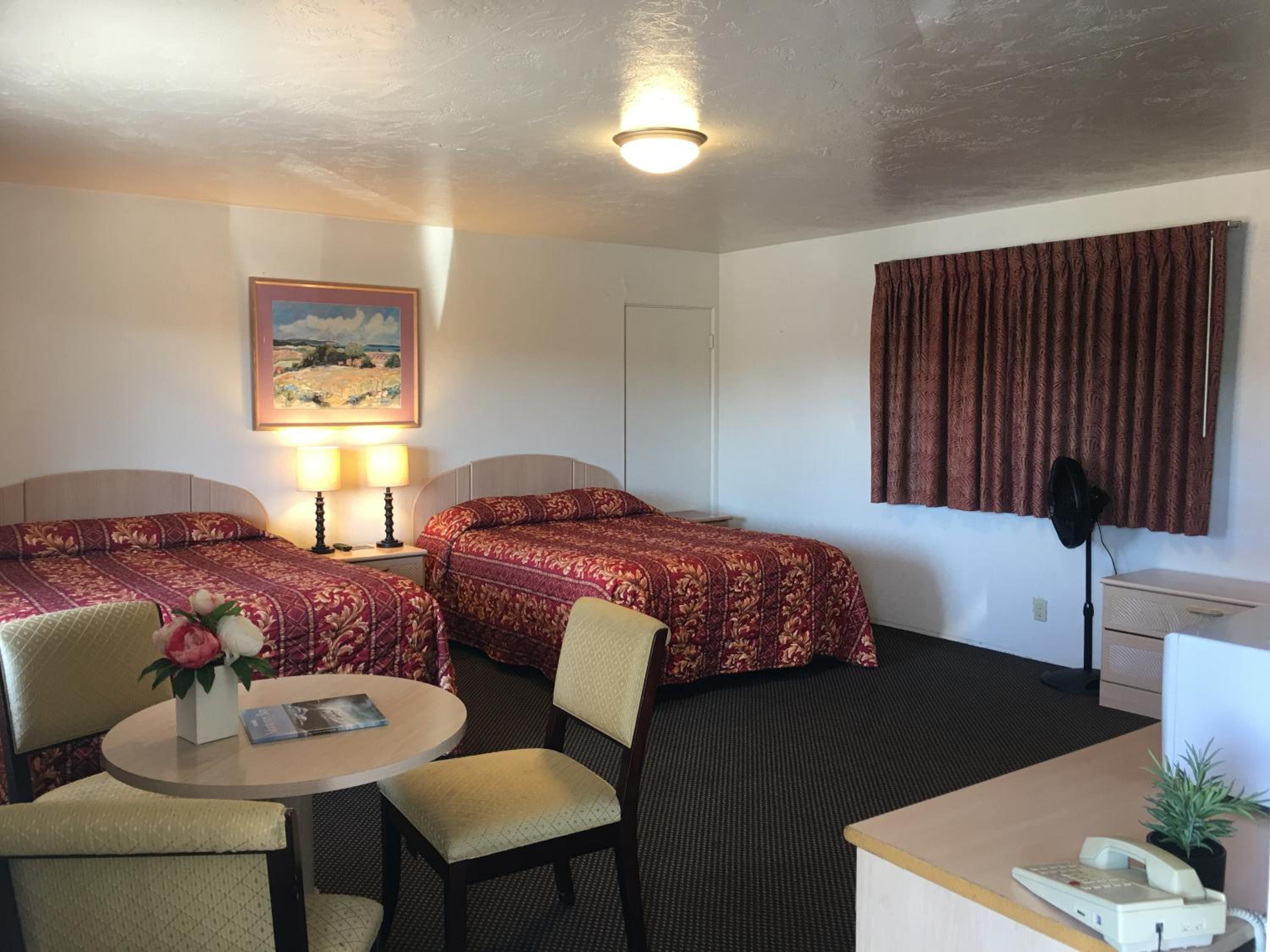 Standard Queen Room with Two Queen Beds - Photo 1