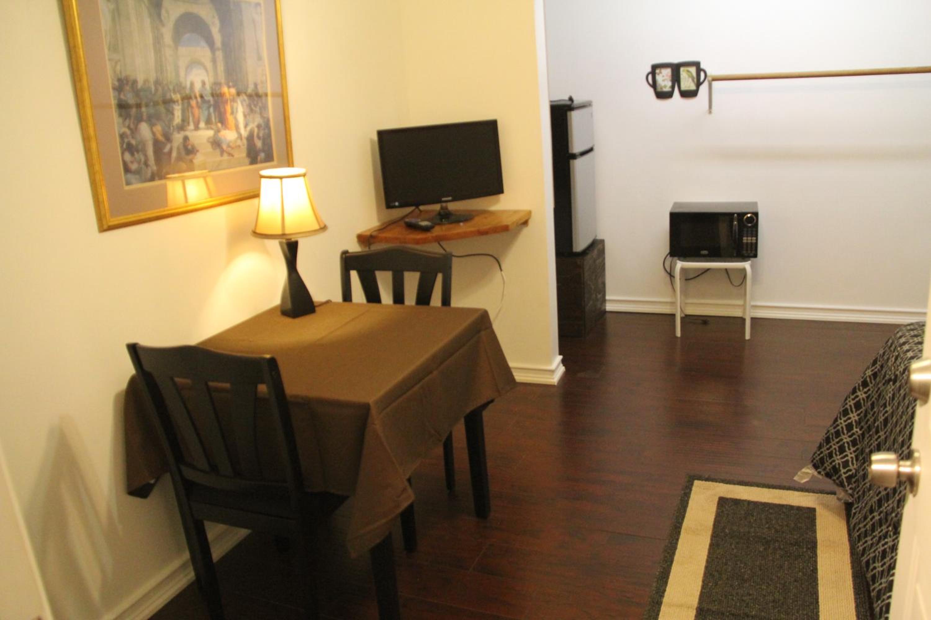 Large Twin Room photo 2