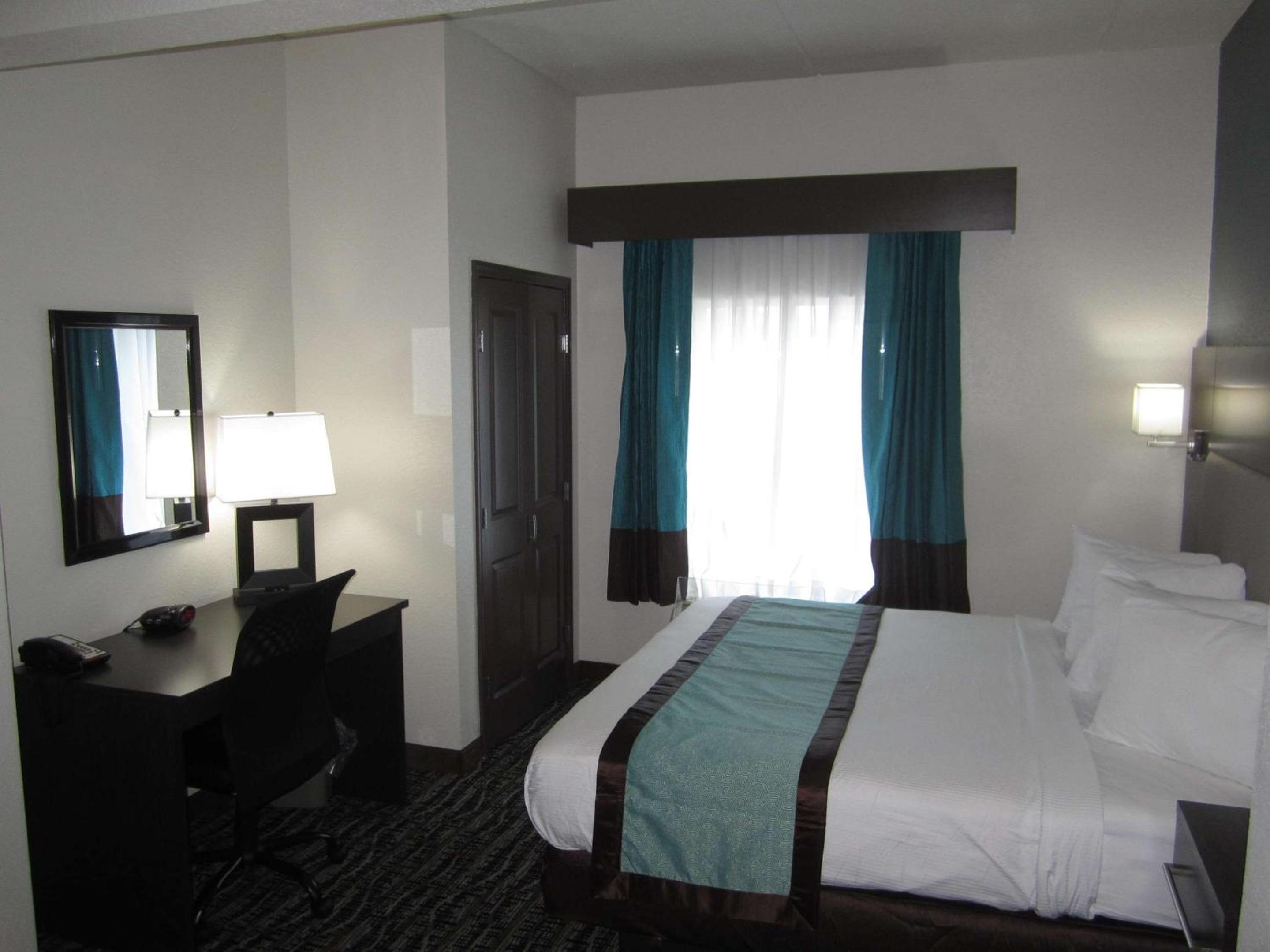 King Room - Non-Smoking - Photo 1