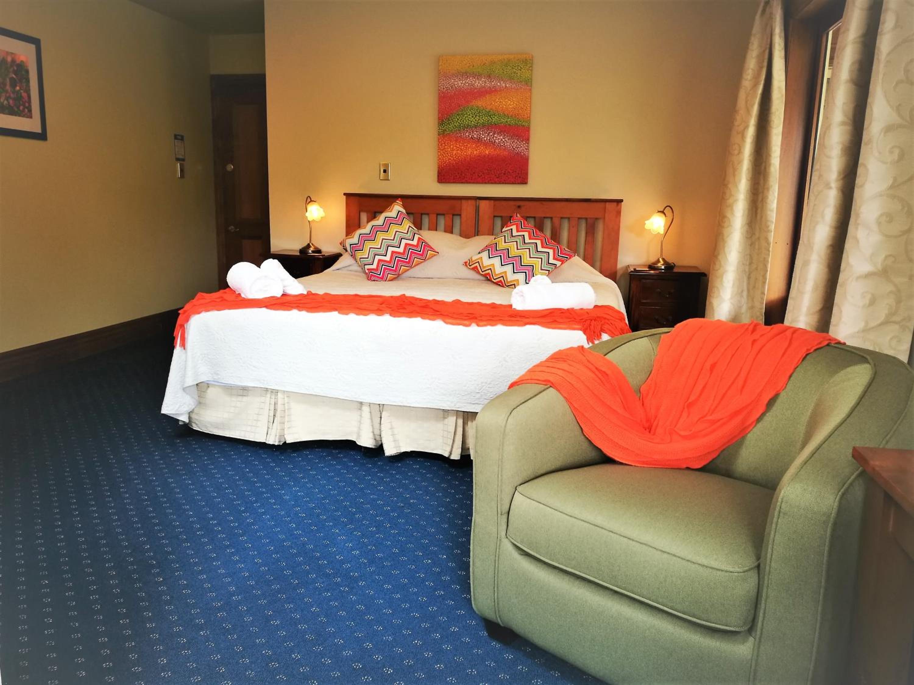 King Suite with Spa Bath photo 1