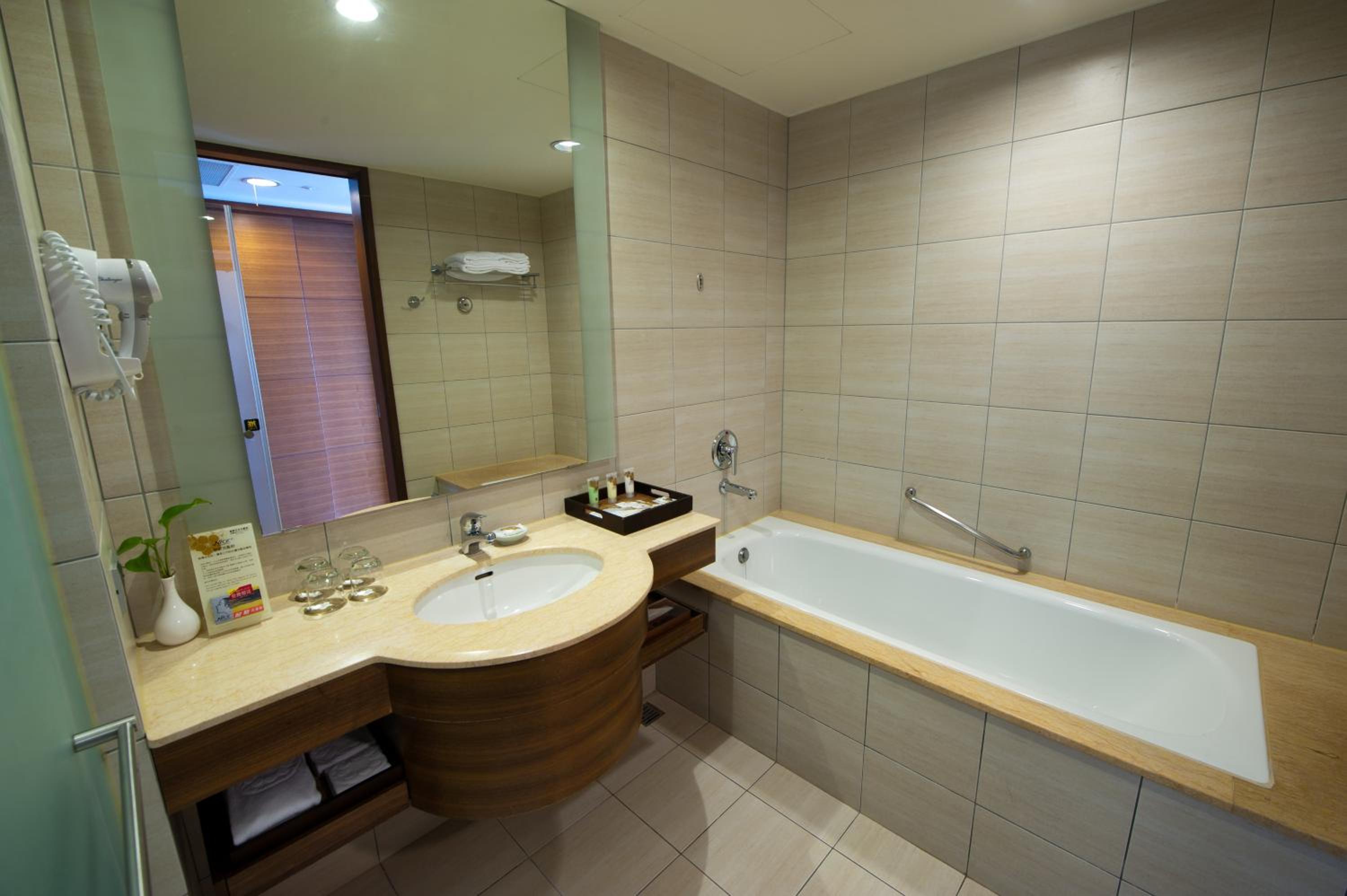 Exquisite Double or Twin Room - Photo 4