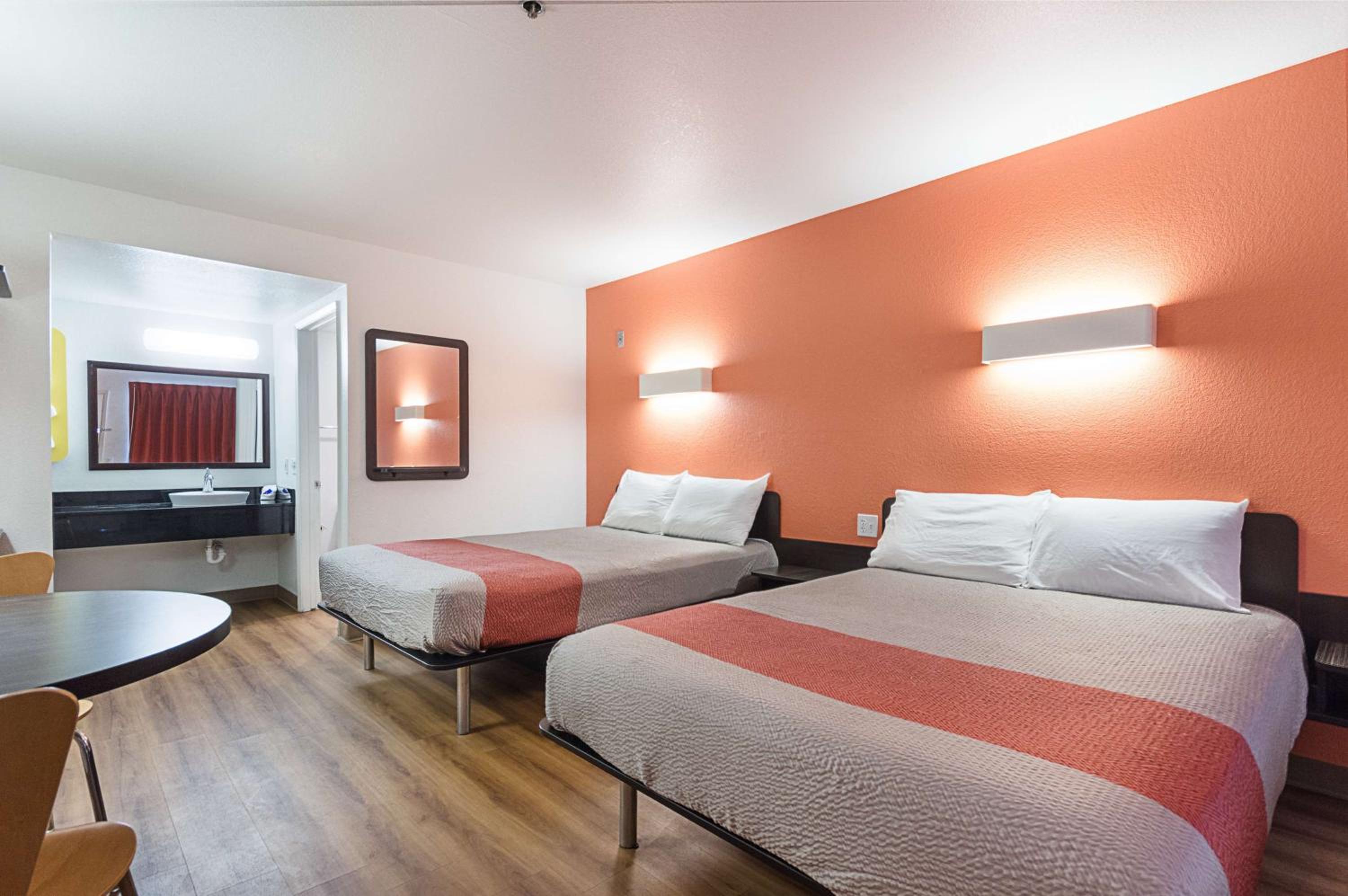 Deluxe Queen Room with Two Queen Beds - Non-Smoking photo 1