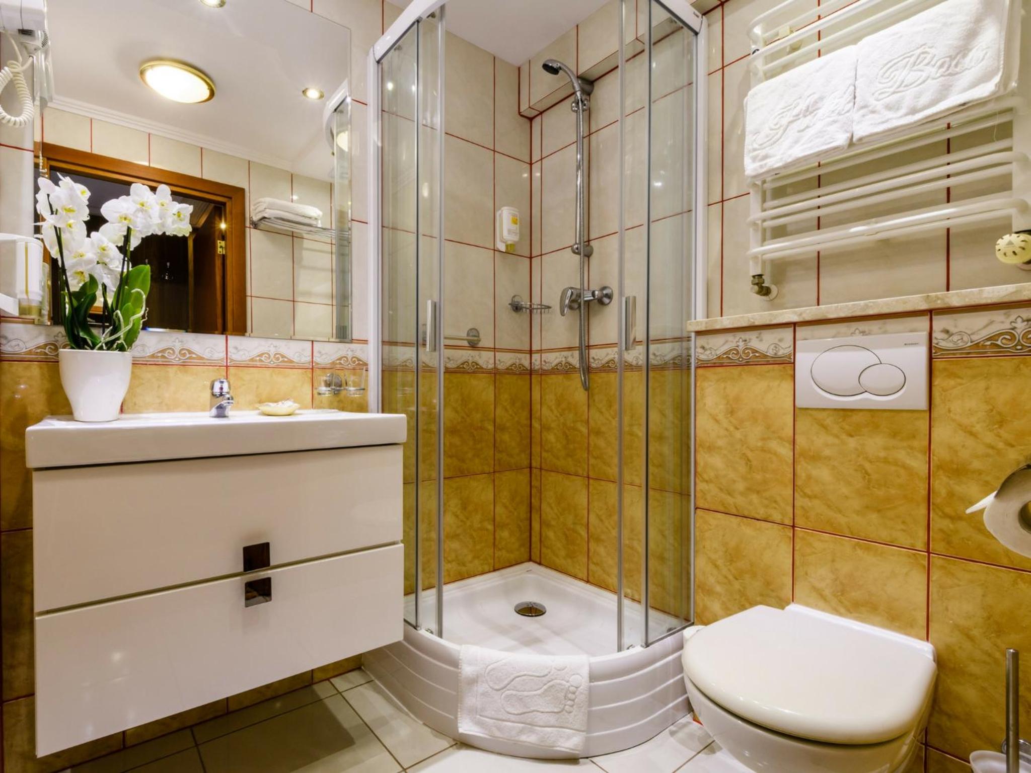 Double or Twin Room - Photo 2