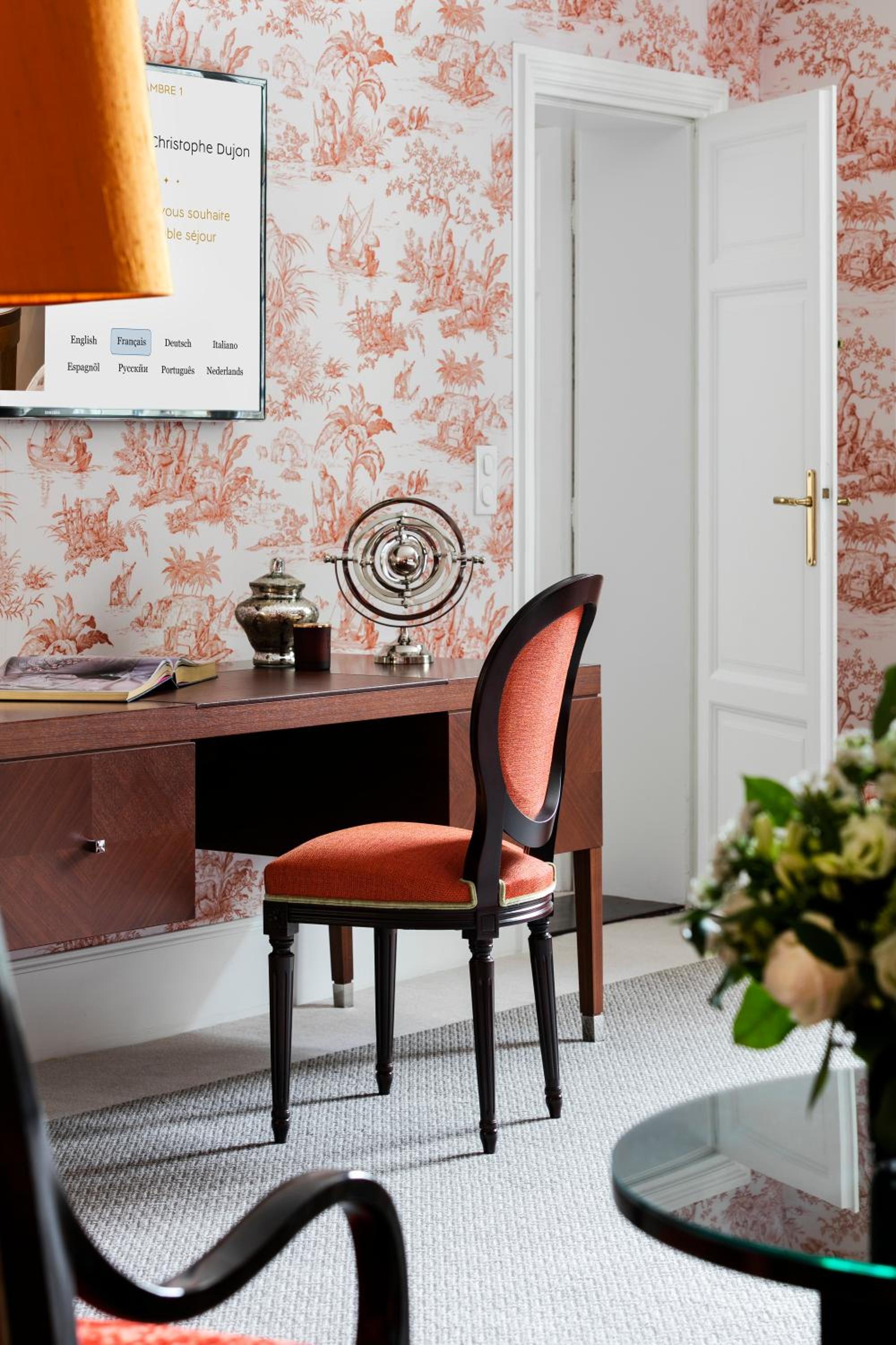 Deluxe Suite - Photo 2