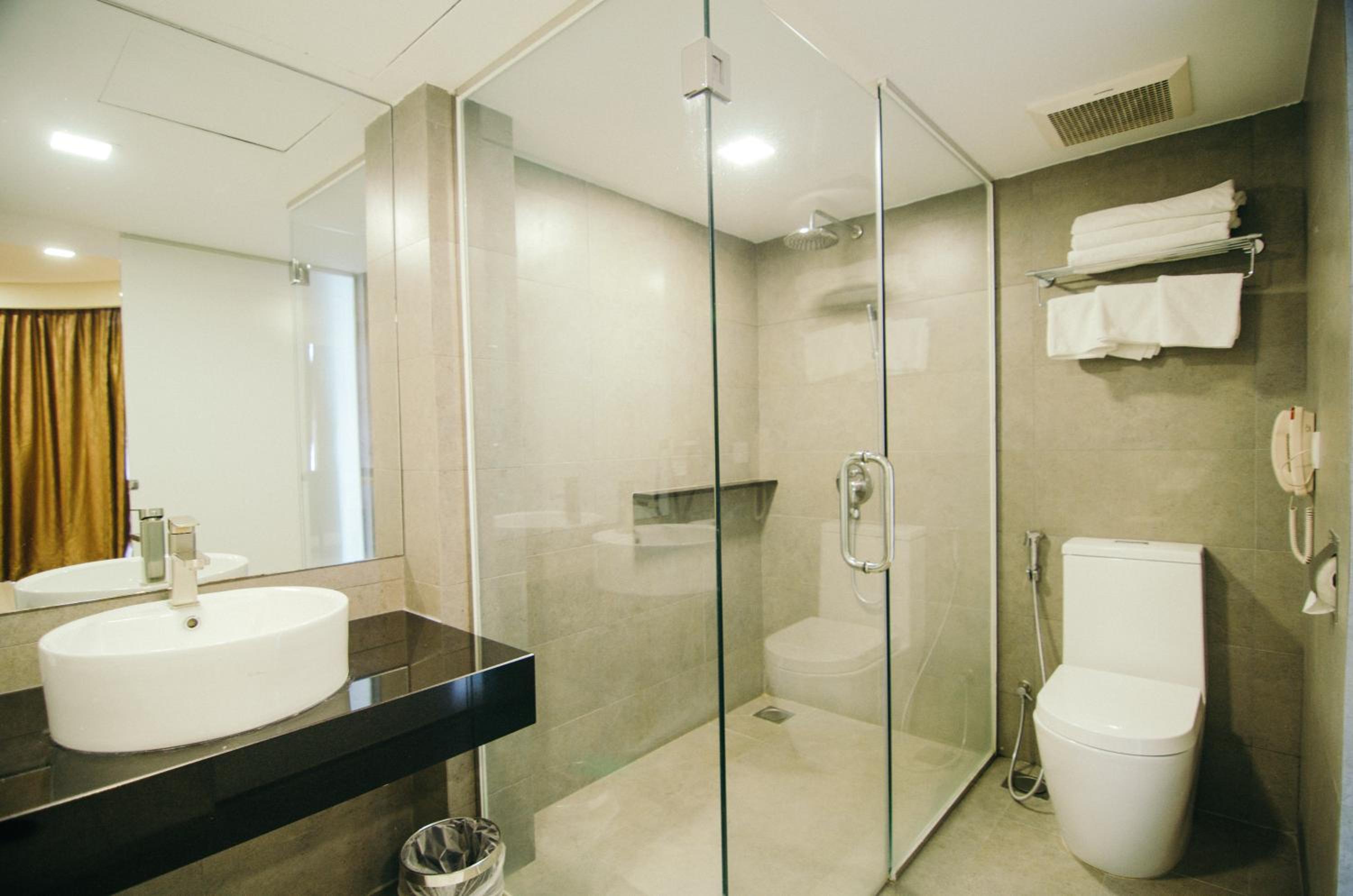 Superior King Room - Photo 3