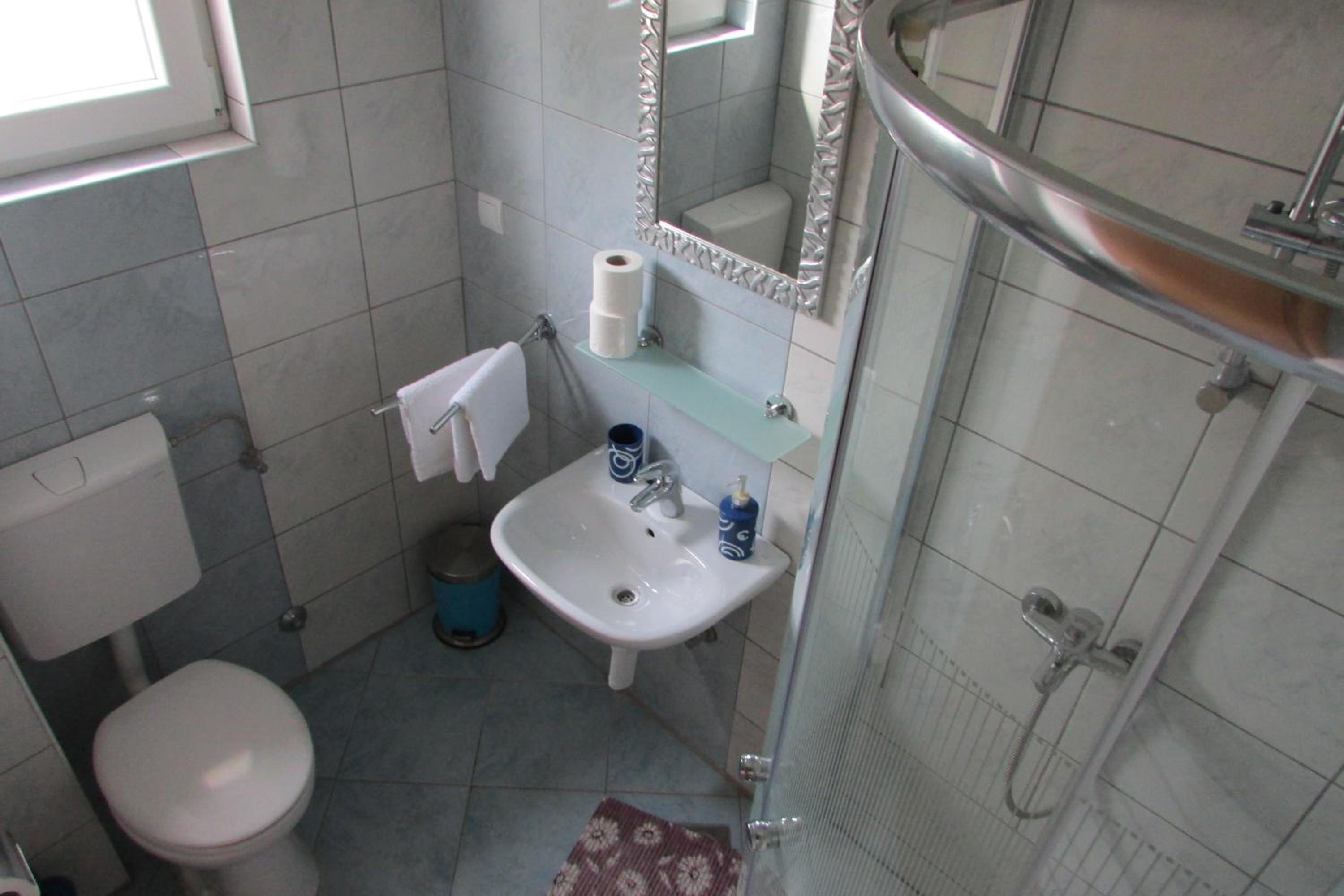Deluxe Apartment photo 3