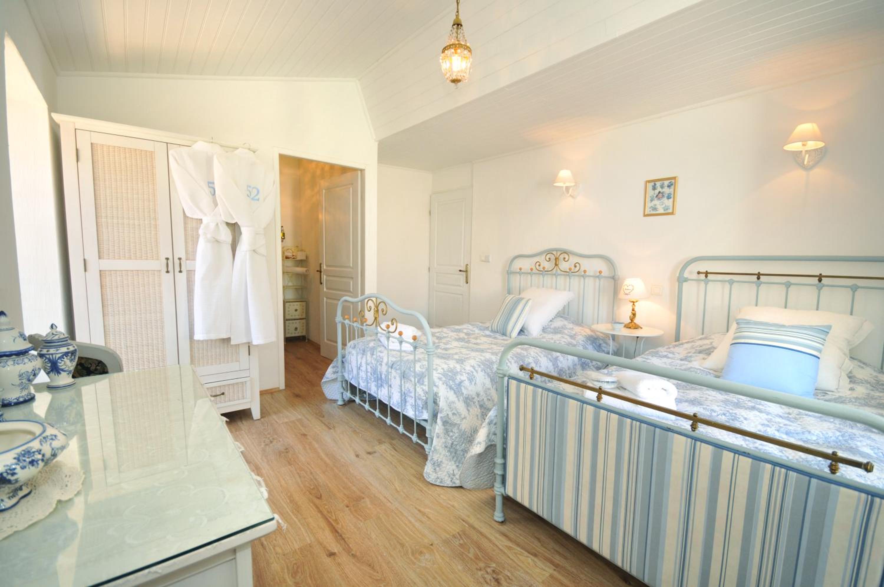 Twin Room with Balcony