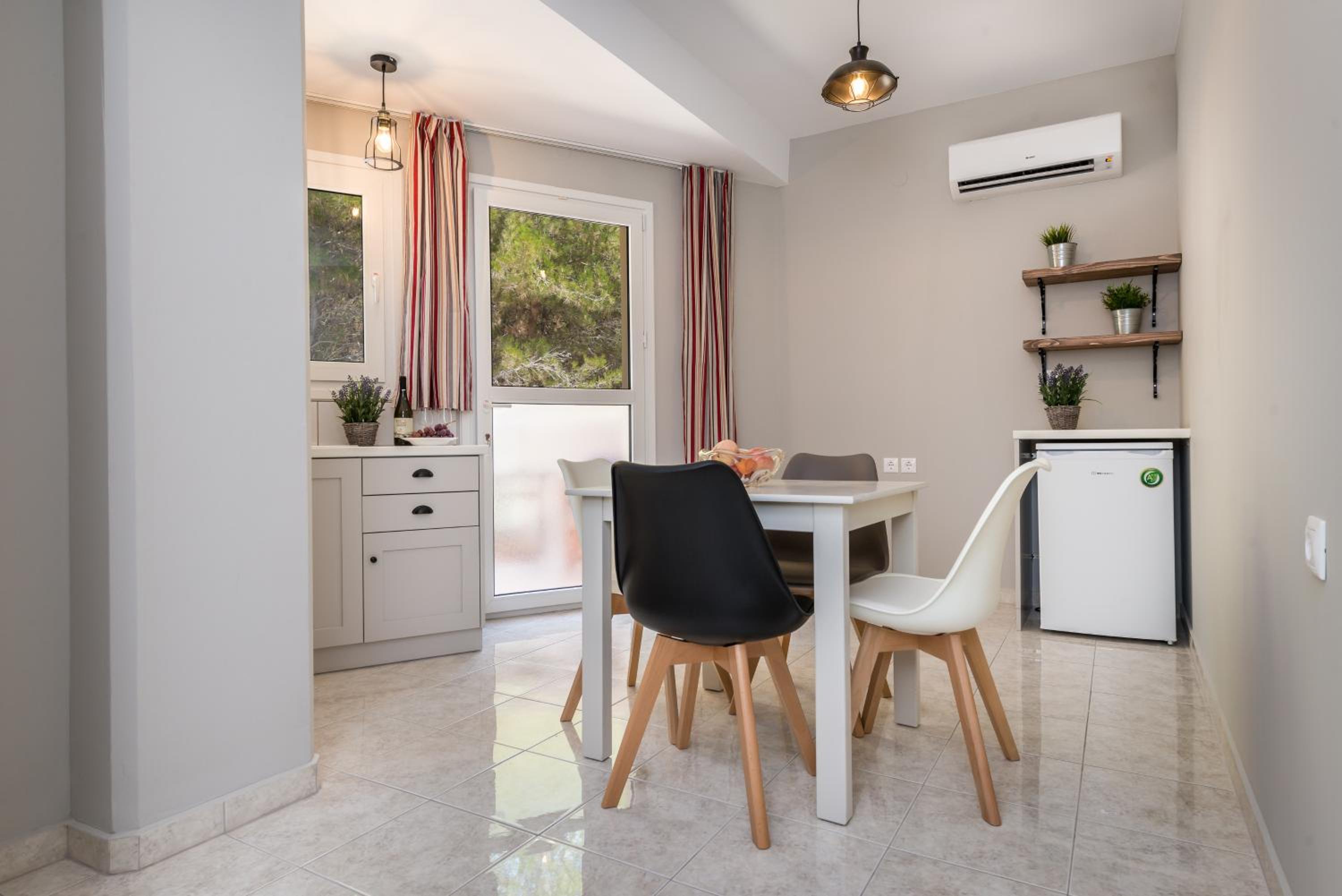 Apartment with Terrace photo 3