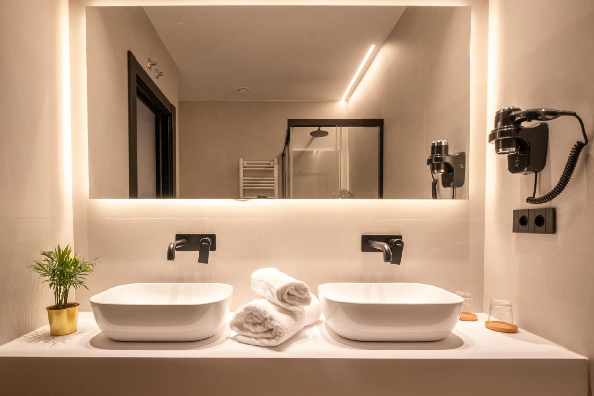 Triple Room with Balcony