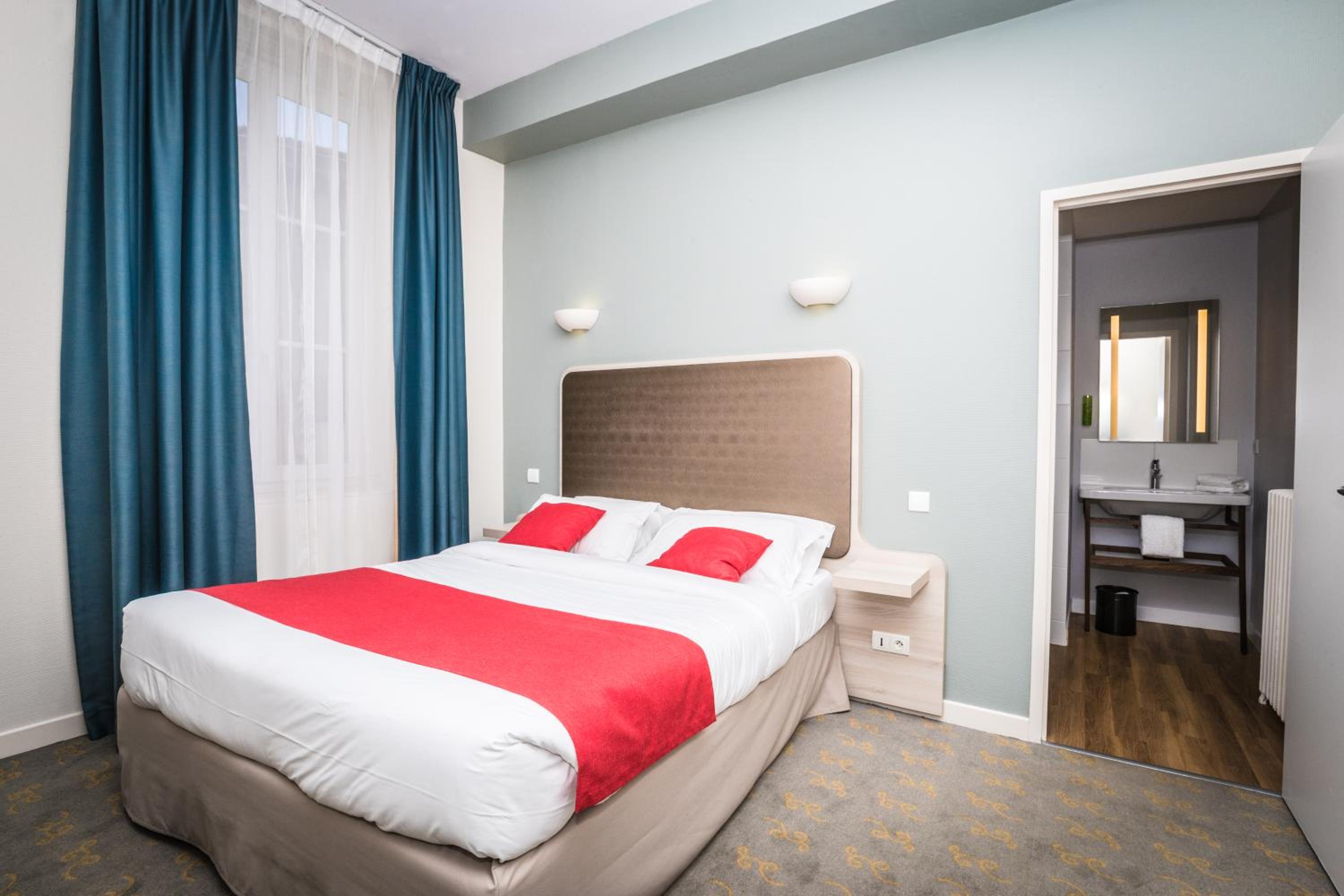 Superior Queen Room - Photo 3
