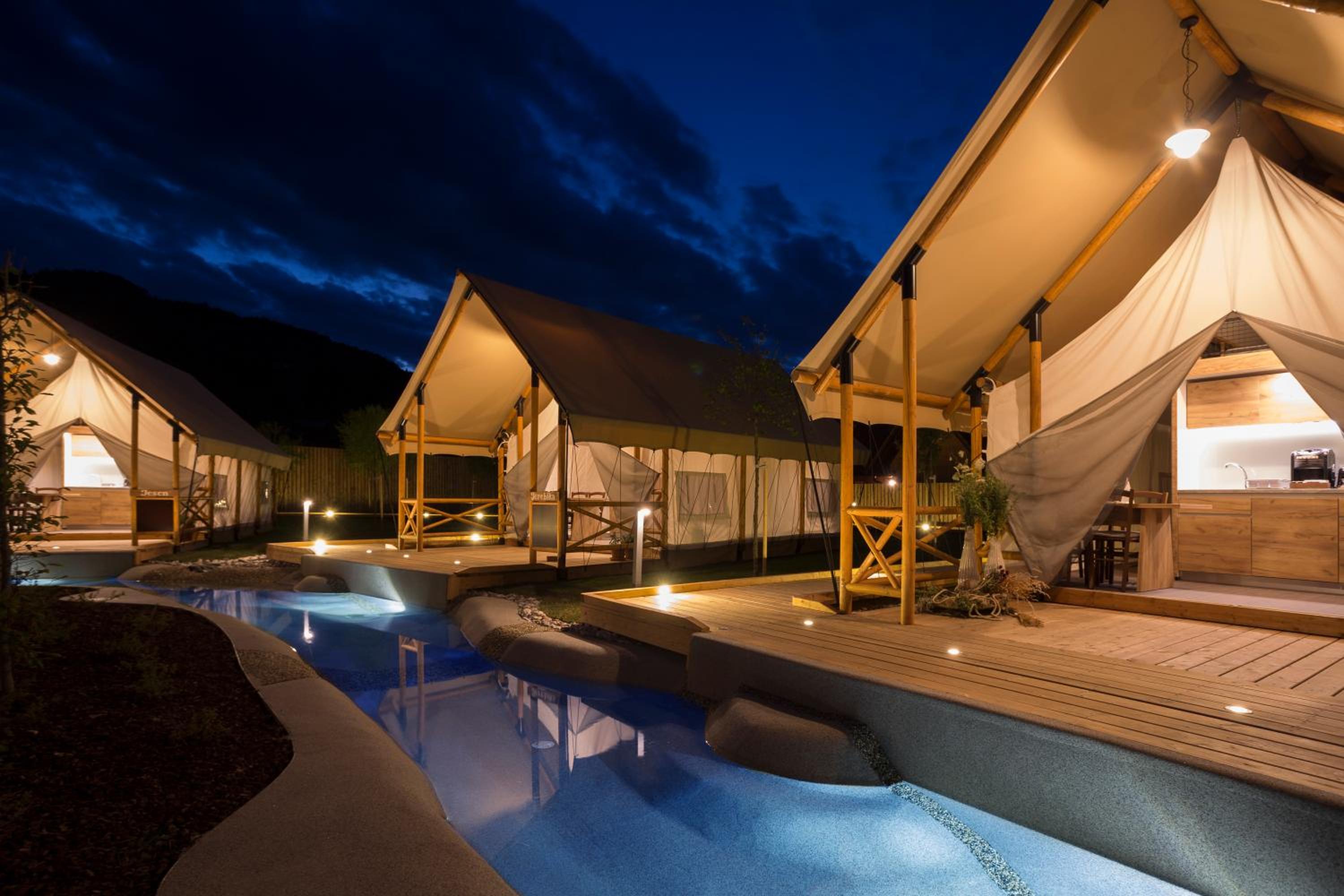 Tent with Pool - Photo 1