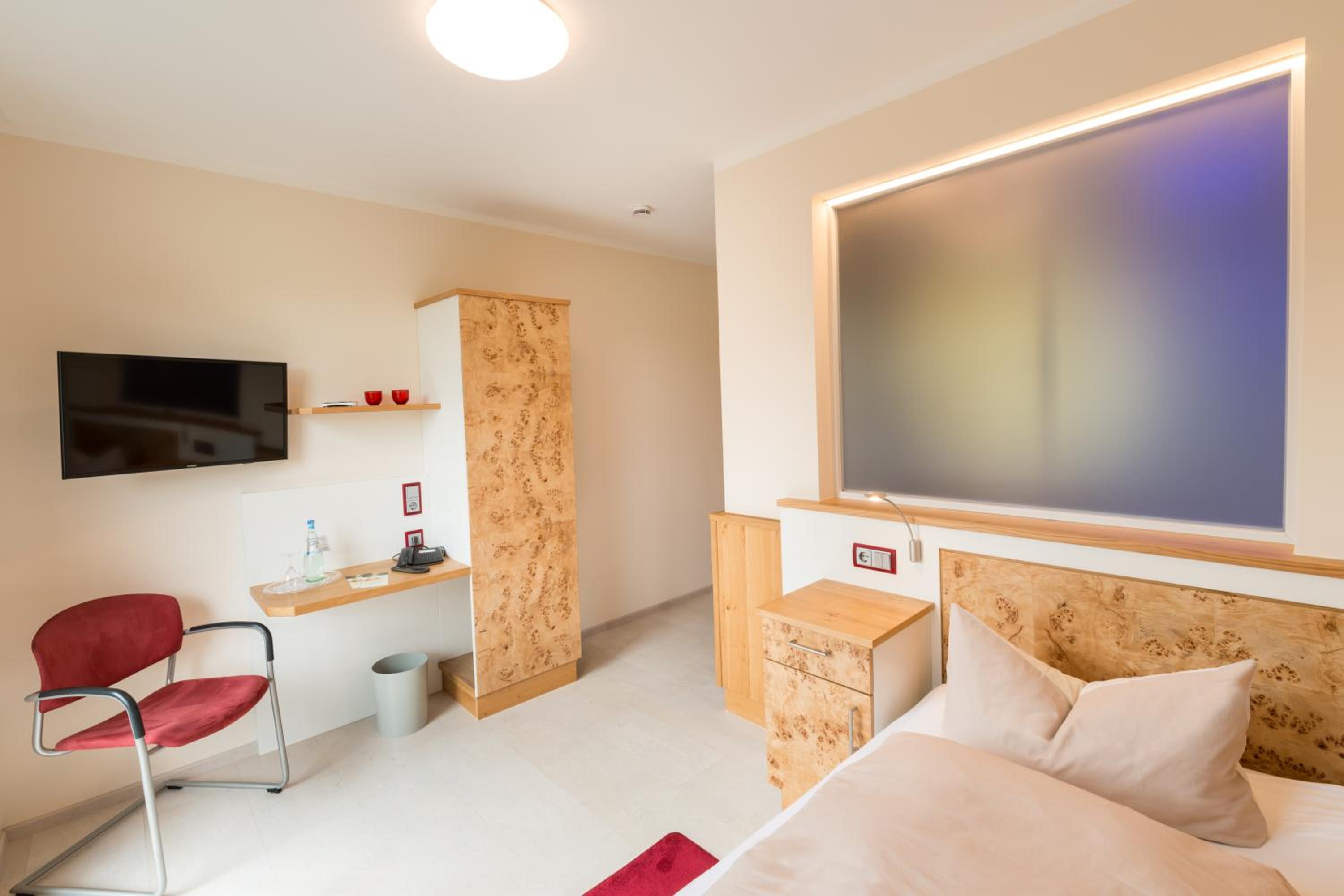 Single Room photo 2