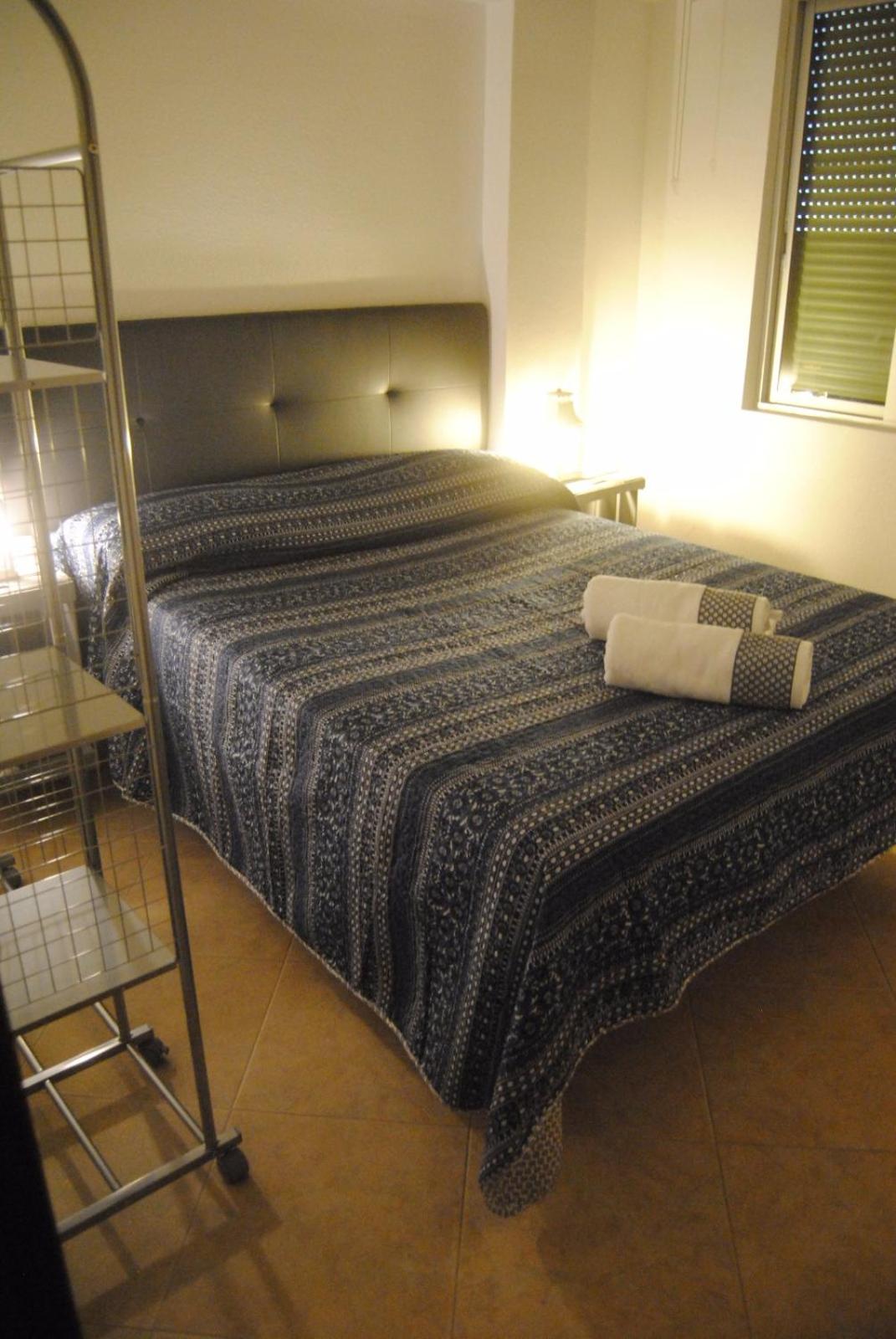 Three-Bedroom Apartment - Photo 29