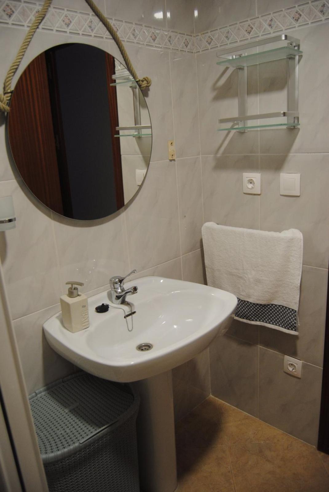 Three-Bedroom Apartment - Photo 21