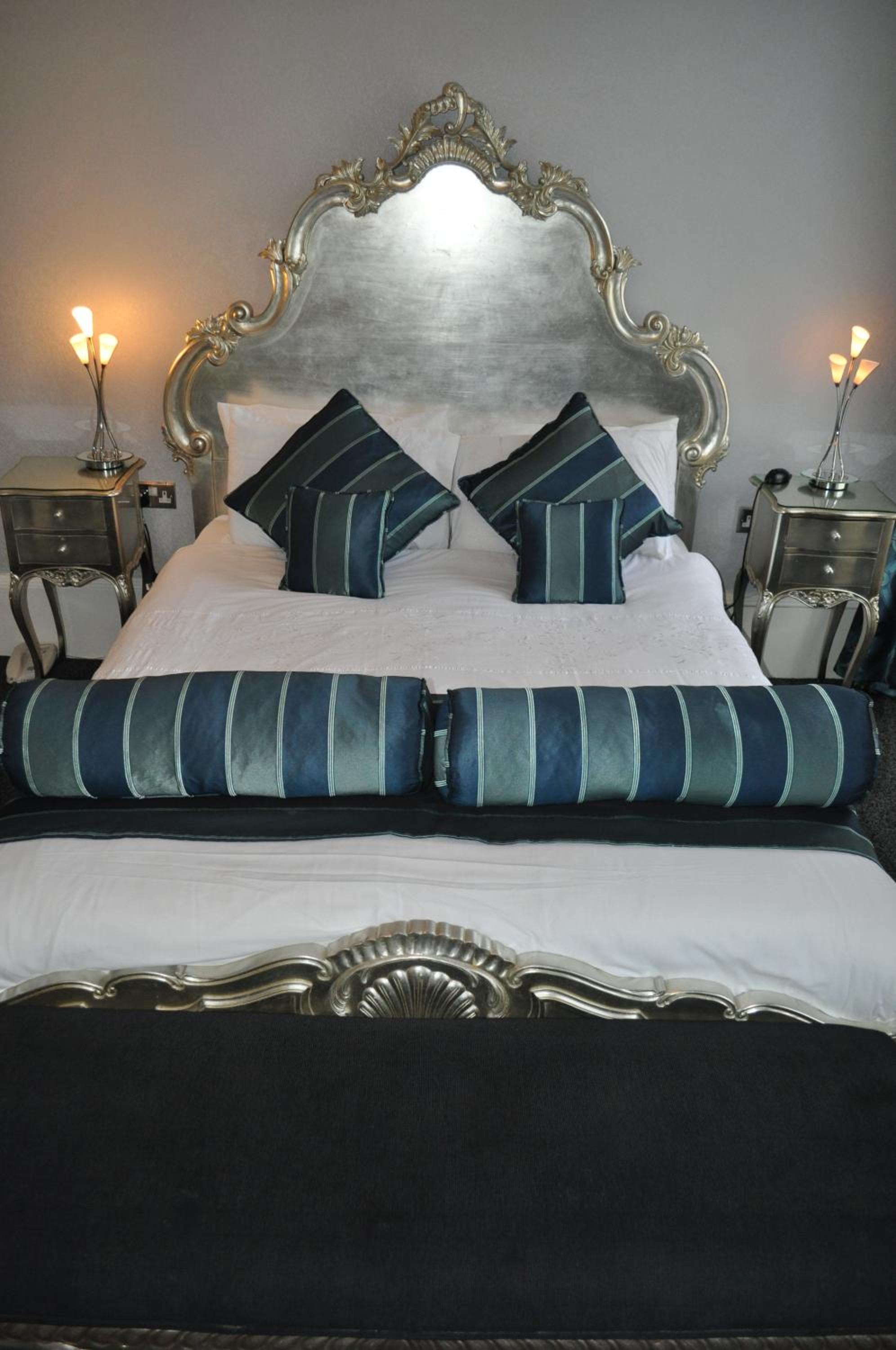 Honeymoon Suite photo 1