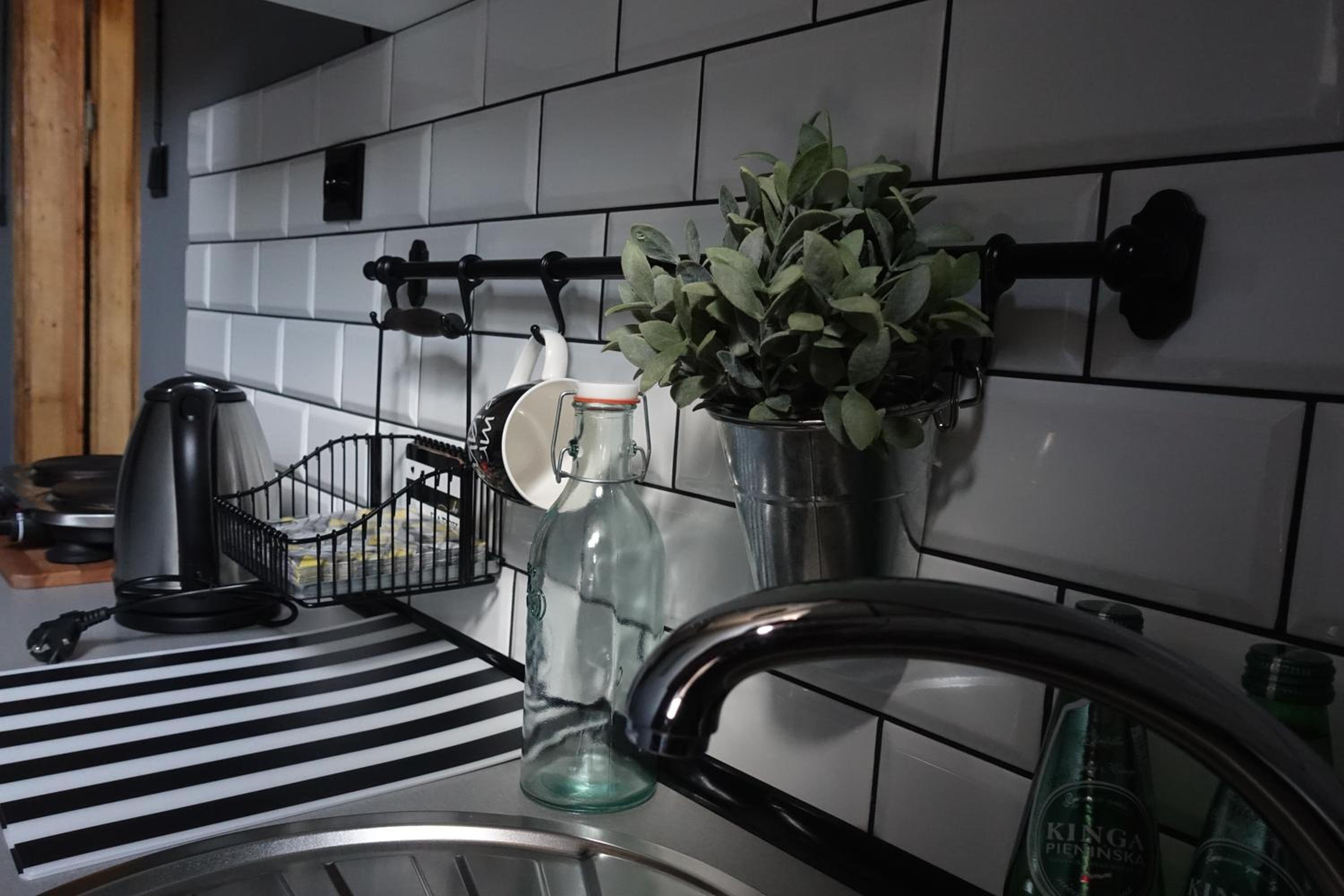 One-Bedroom Apartment - Photo 6