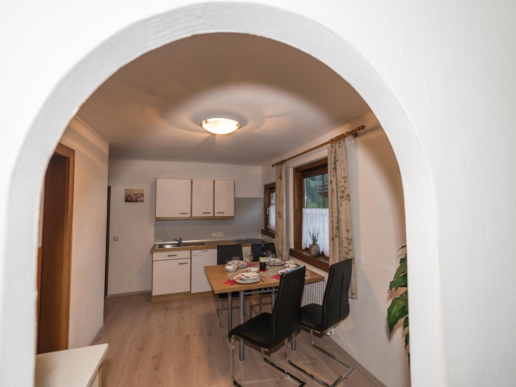 Two-Bedroom Apartment with Balcony - Photo 3