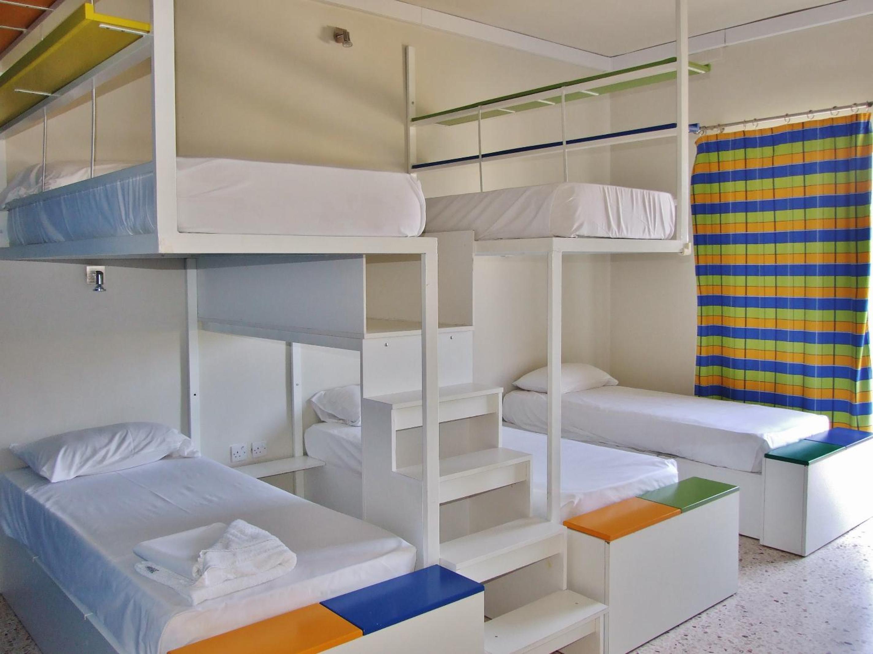 Bed in 5-Bed Male Dormitory Room photo 3