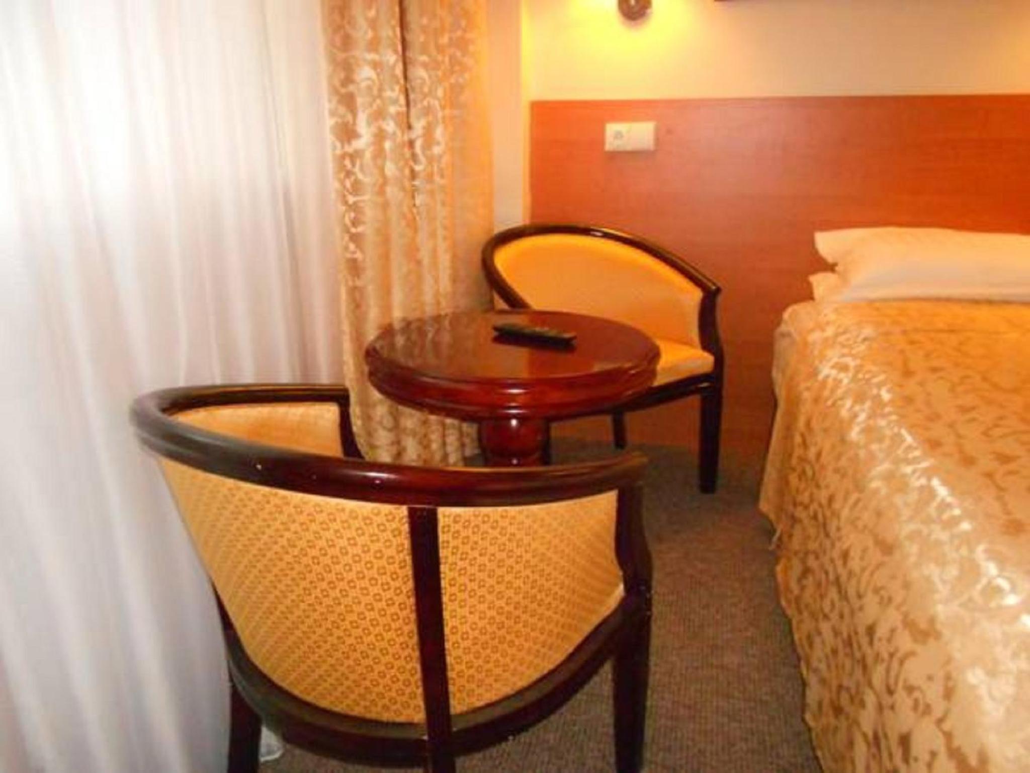 Triple Room - Photo 8