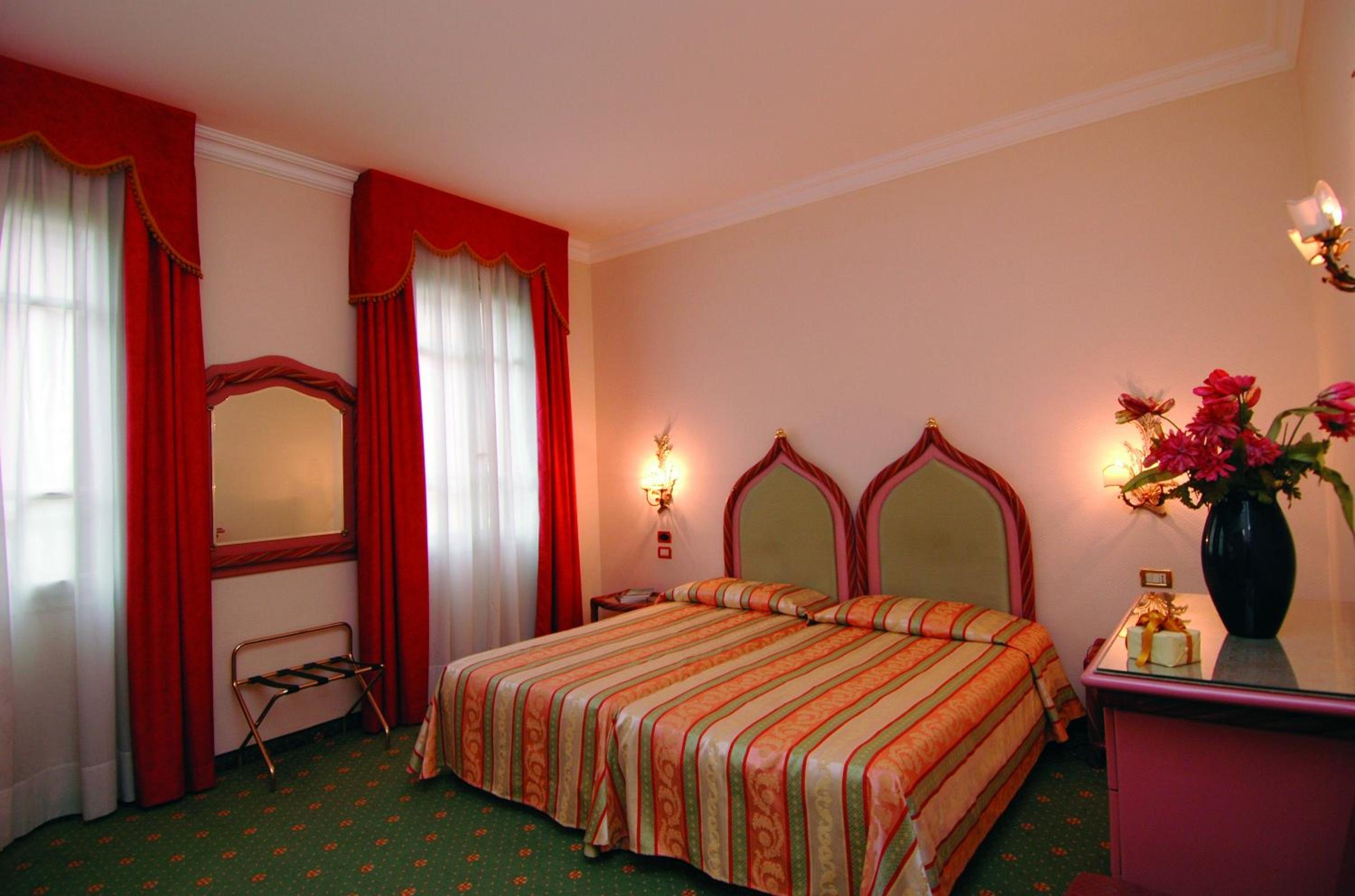 Classic Triple Room