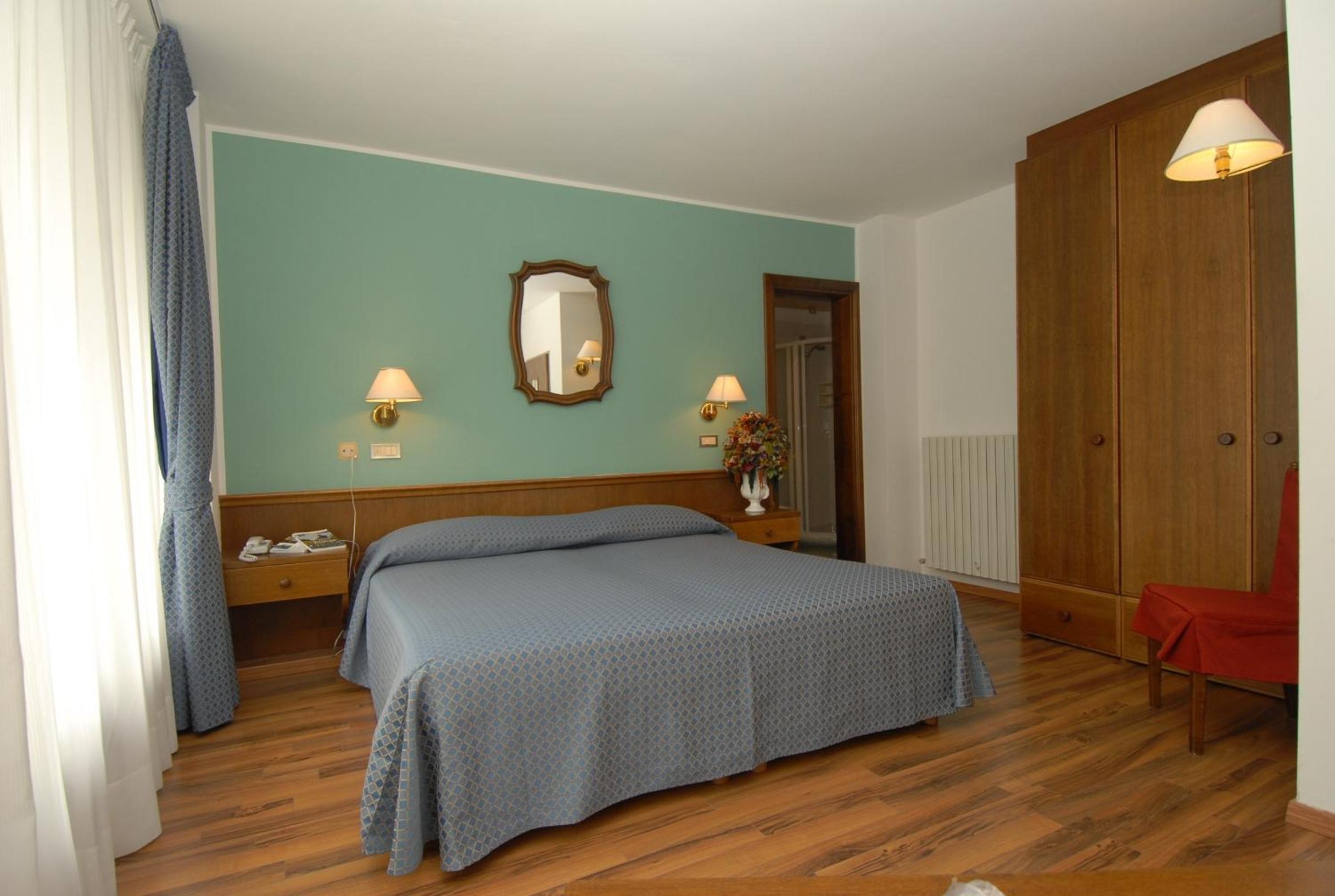 Classic Double or Twin Room - Photo 1