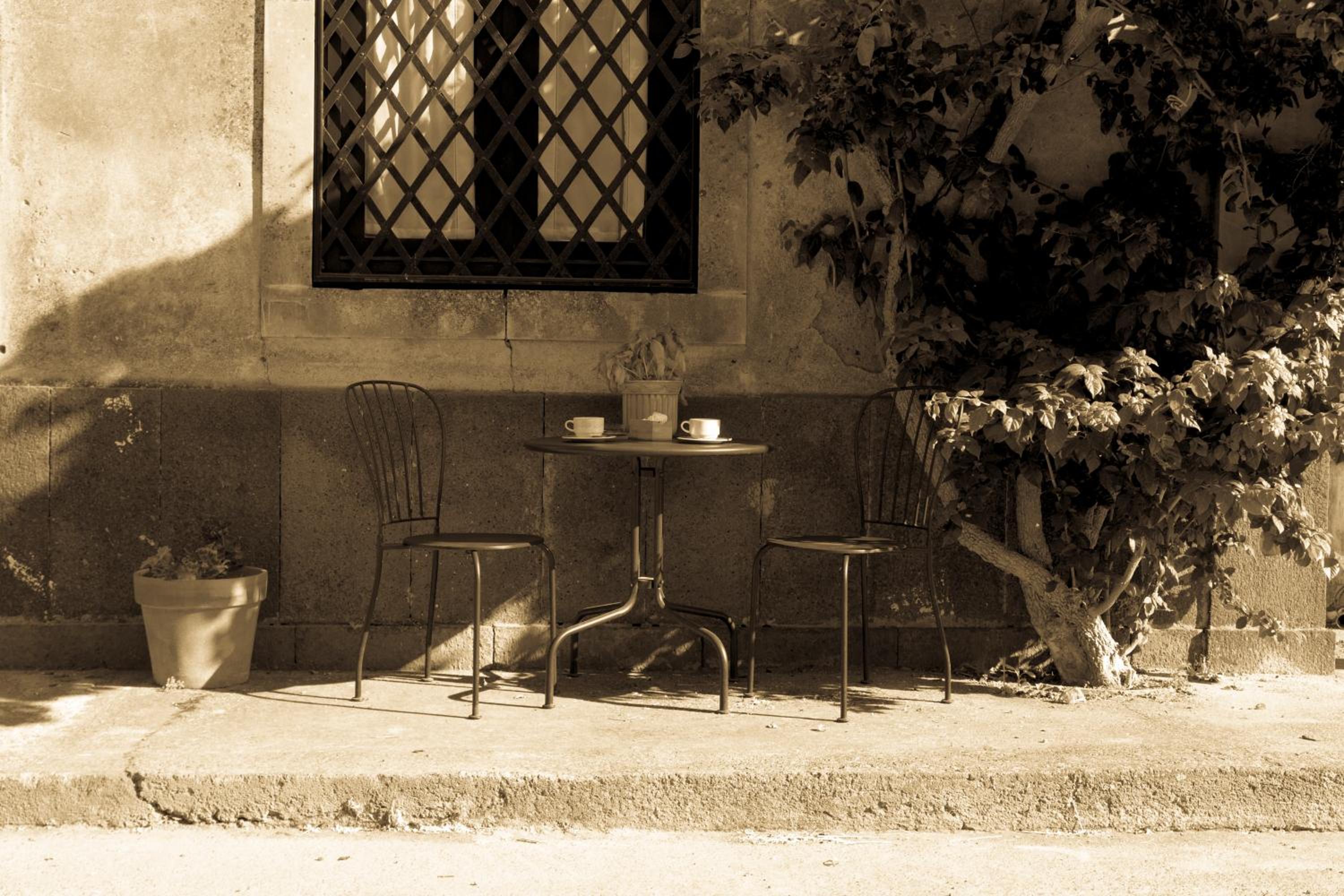 Suite - Photo 25