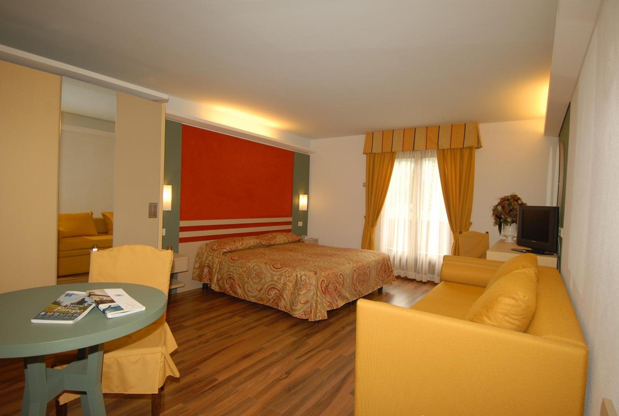 Superior Double or Twin Room - Photo 1