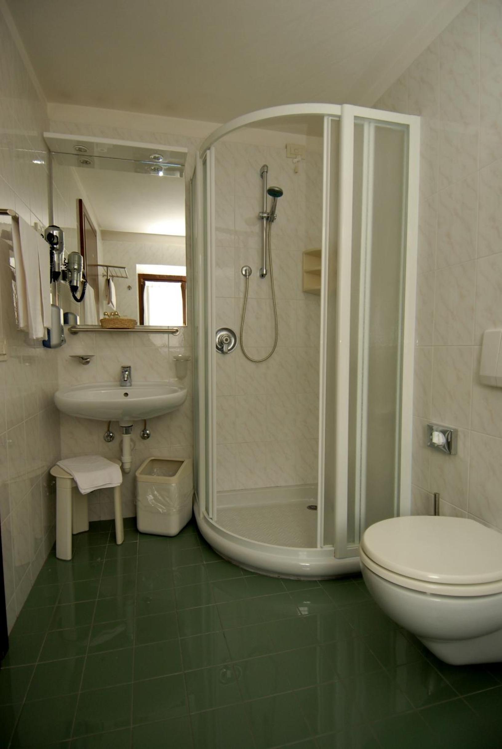 Economy Double or Twin Room - Photo 2