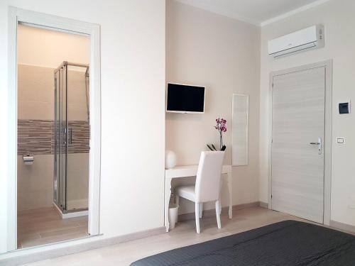 Deluxe Room (2 Adults + 1 Child) photo 2