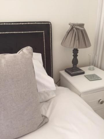 Coach House Twin Room photo 2