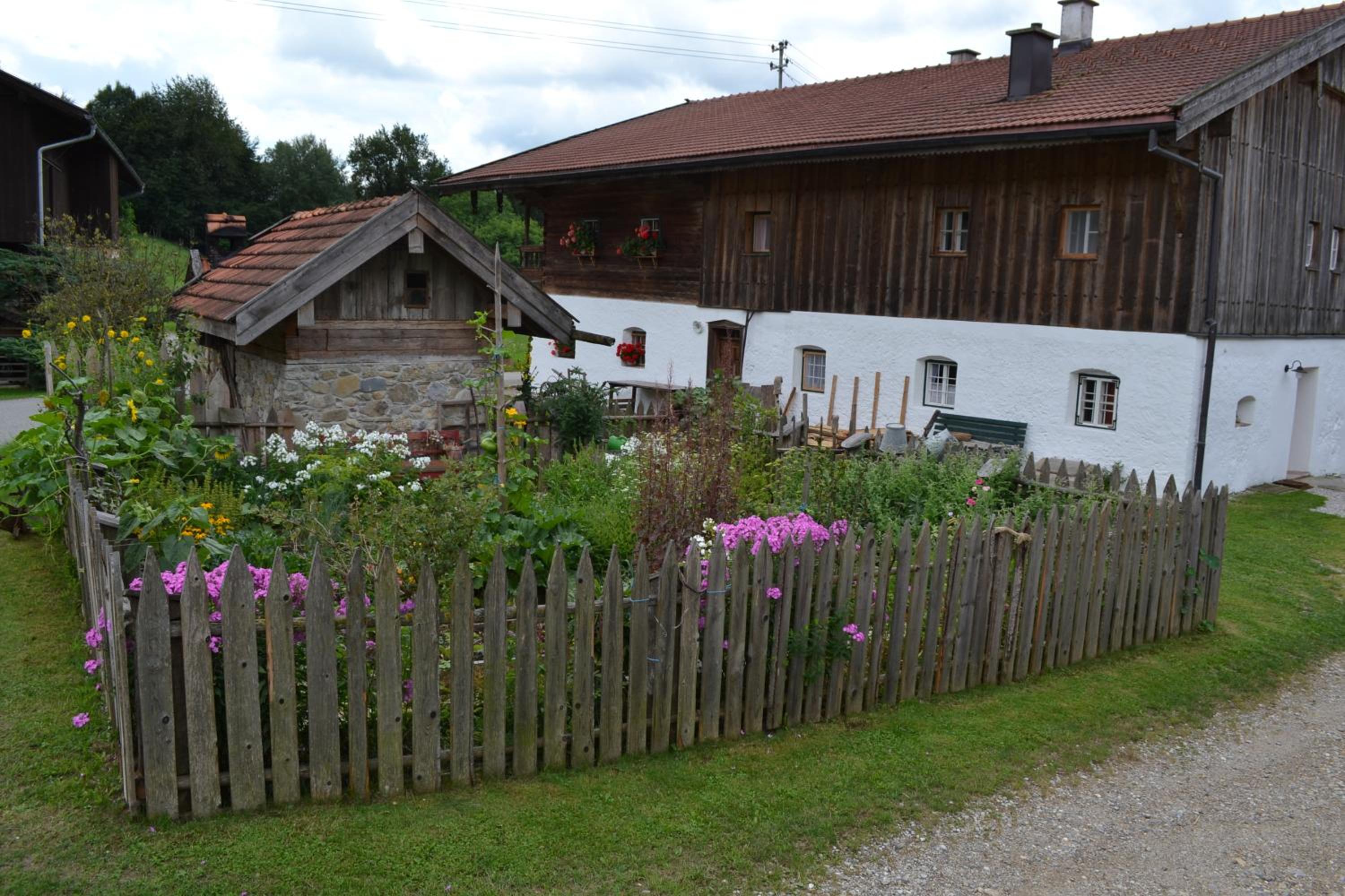 Apartment with Garden View