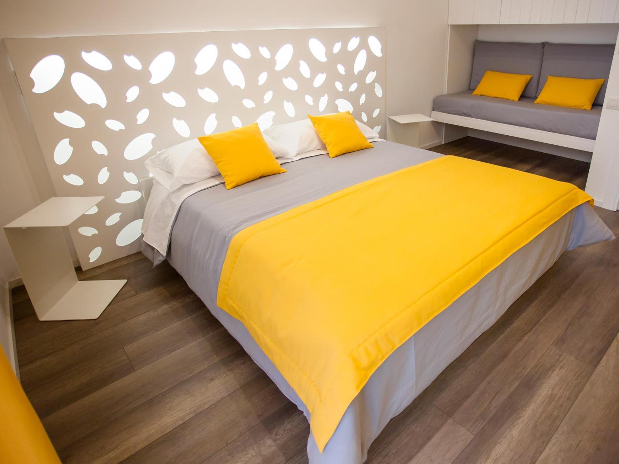 Deluxe Triple Room - Photo 14