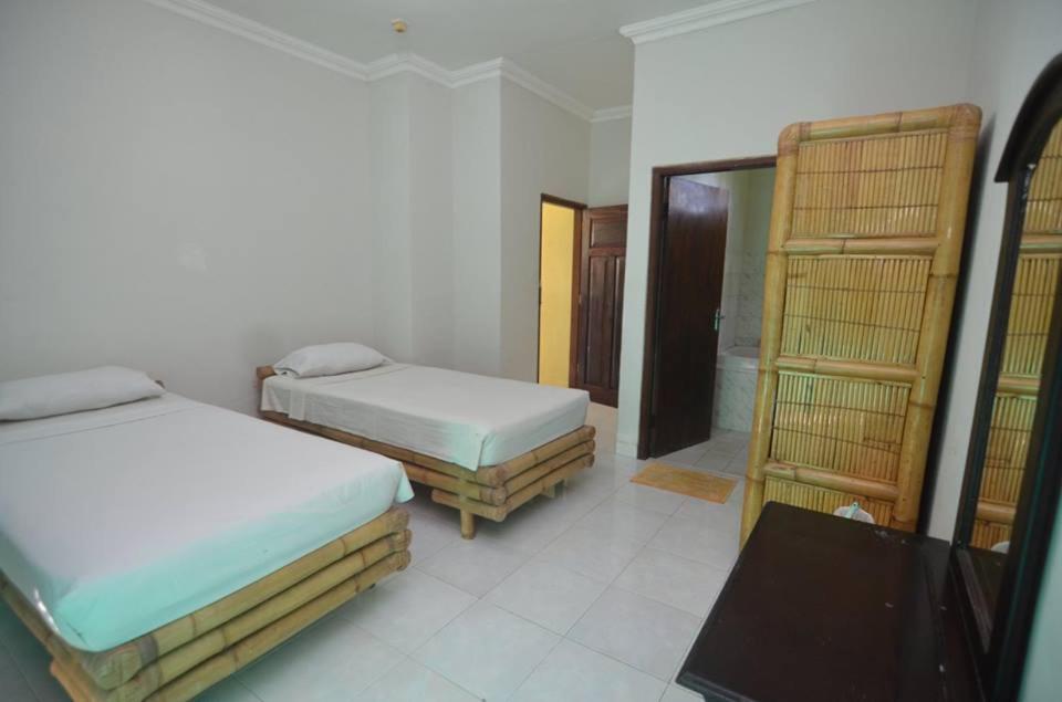 Standard Twin Room - Photo 4