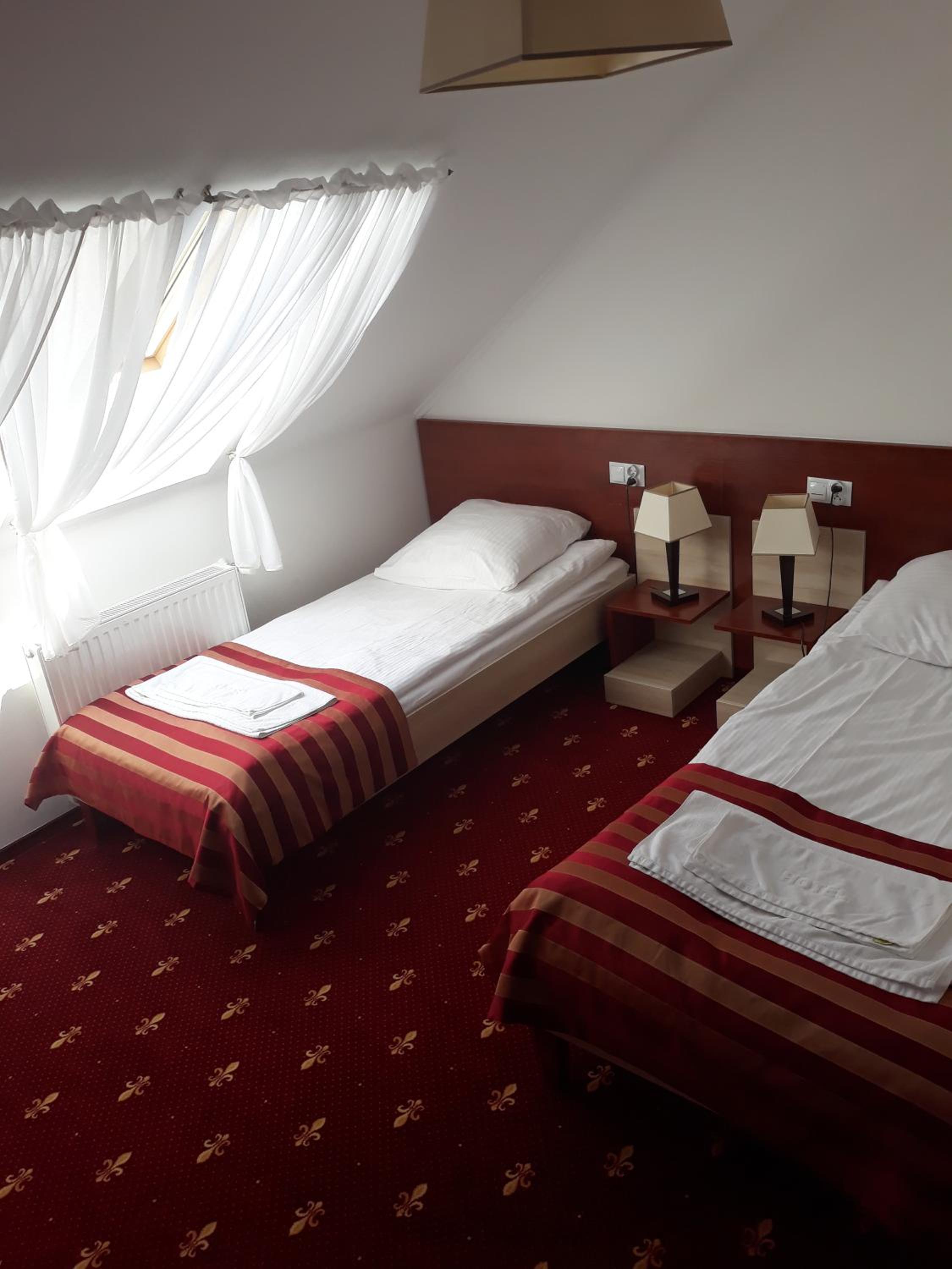 Double or Twin Room - Photo 2