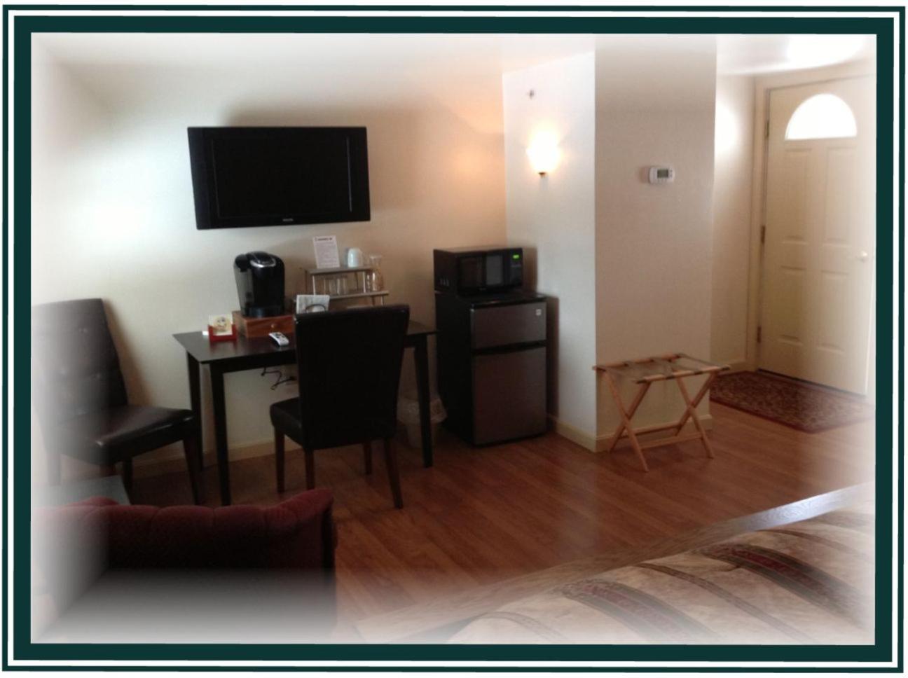 Deluxe Queen Room photo 3