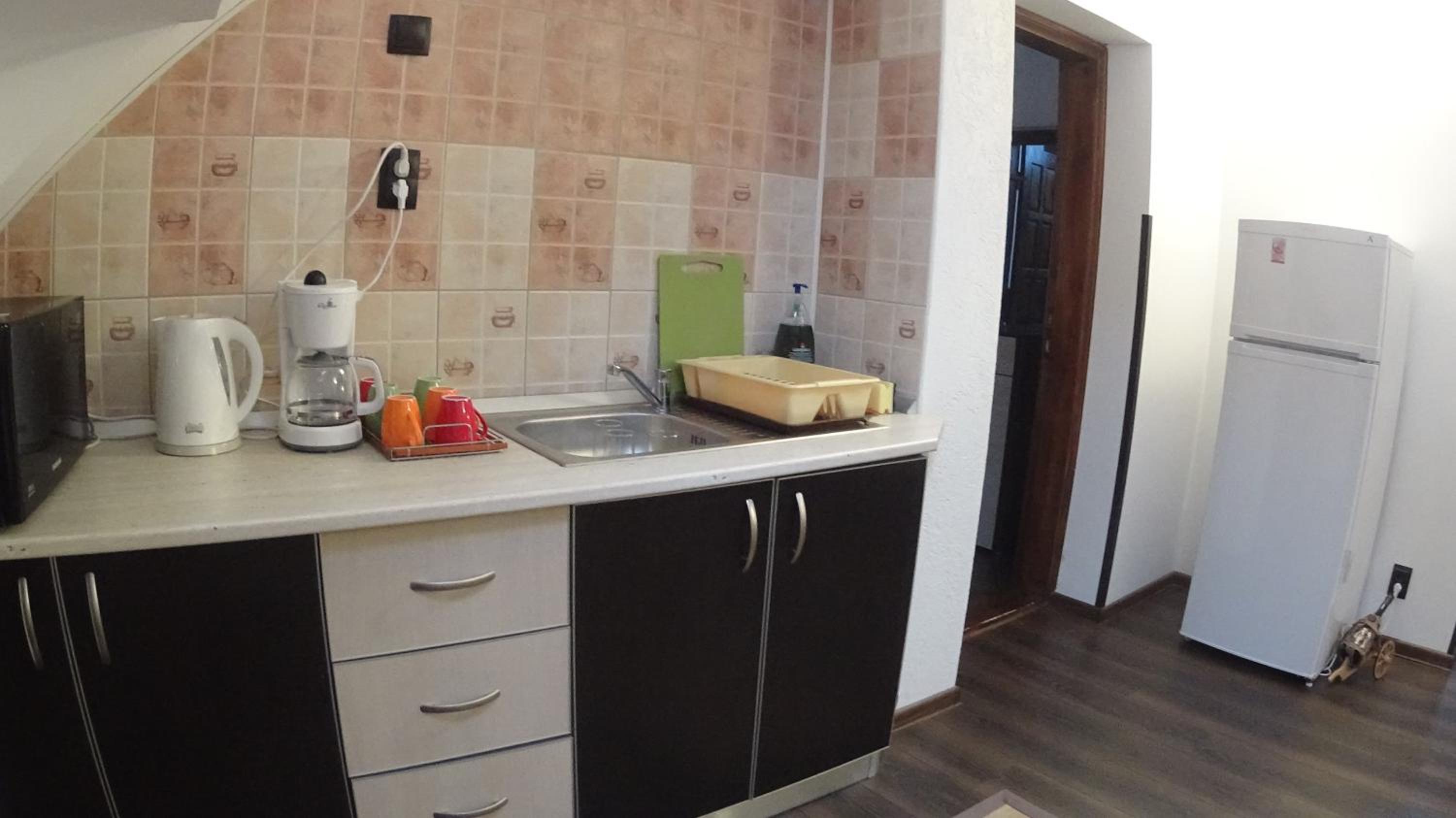 Three-Bedroom Apartment - Photo 23