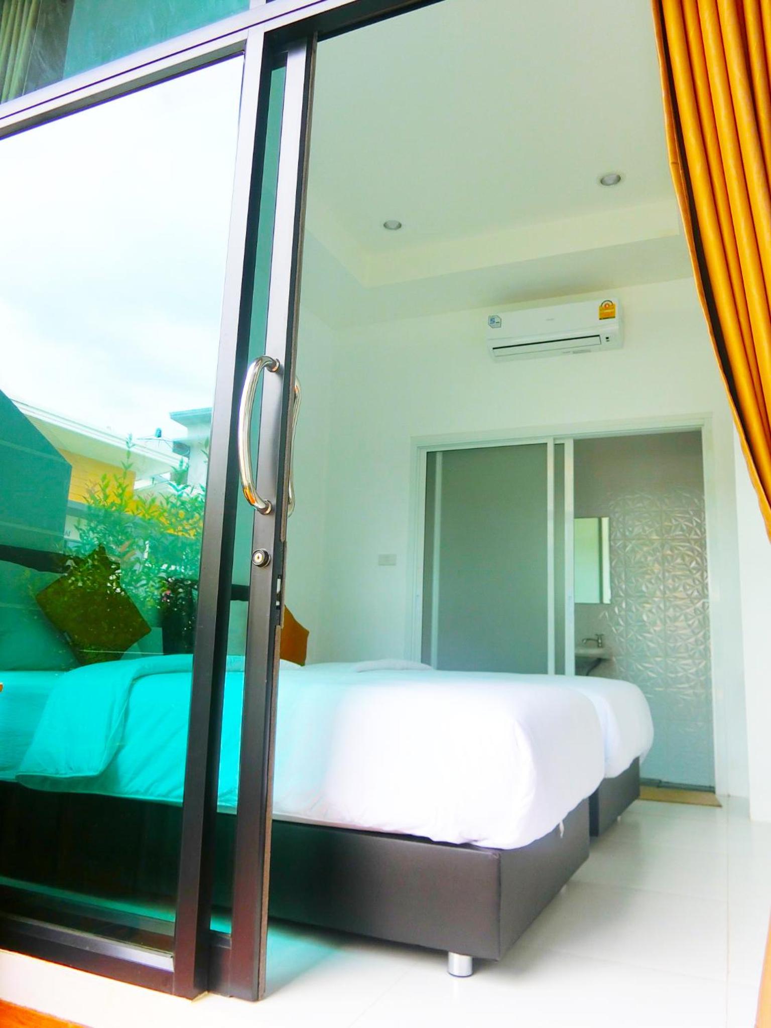 Twin Room with Garden View photo 3