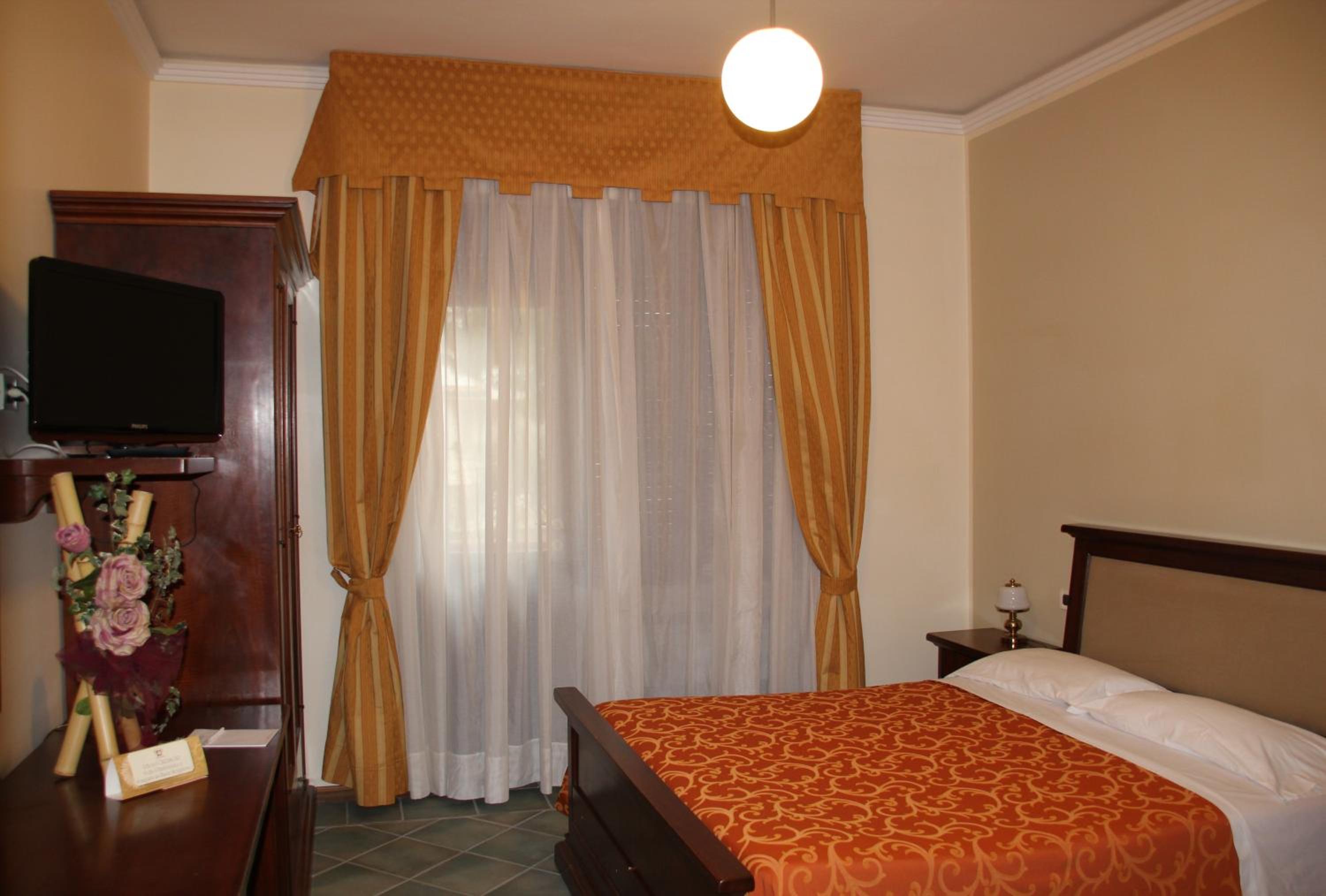 Quadruple Room photo 2