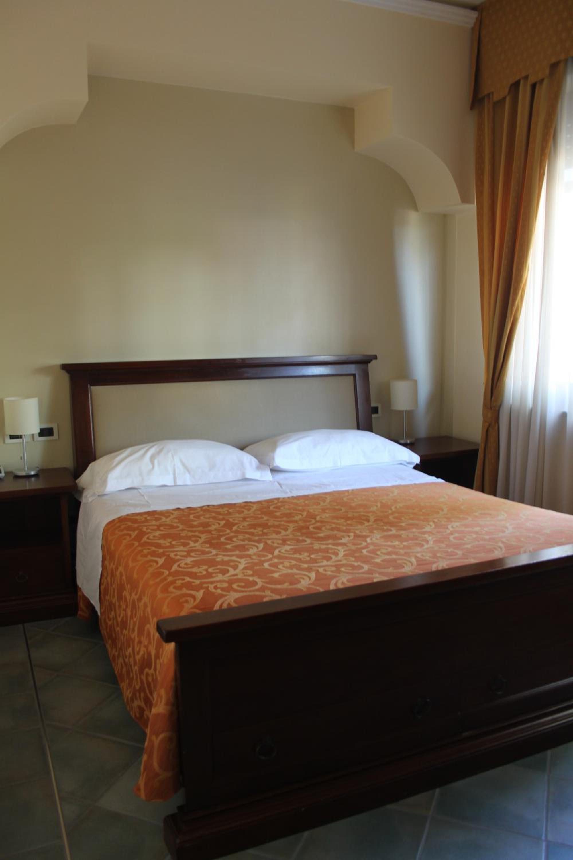 Double or Twin Room photo 1