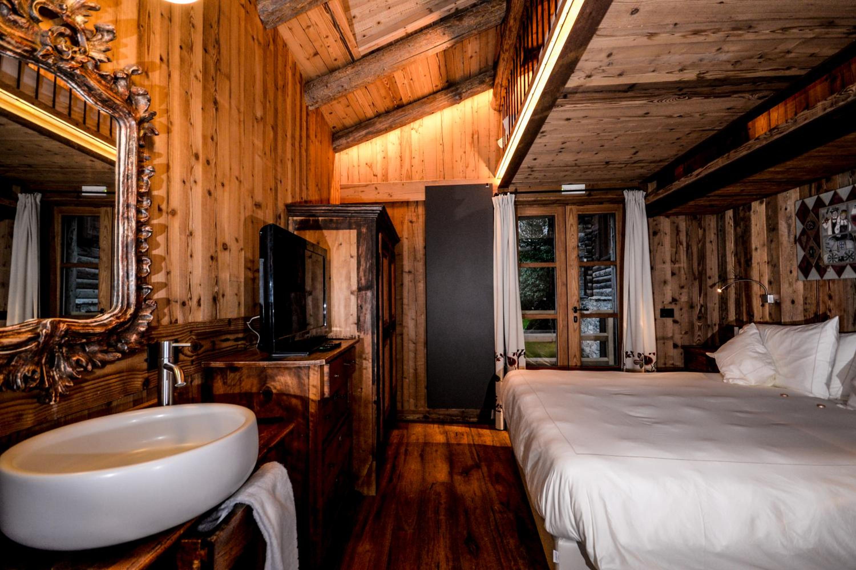 Junior Suite with Garden View - Photo 4