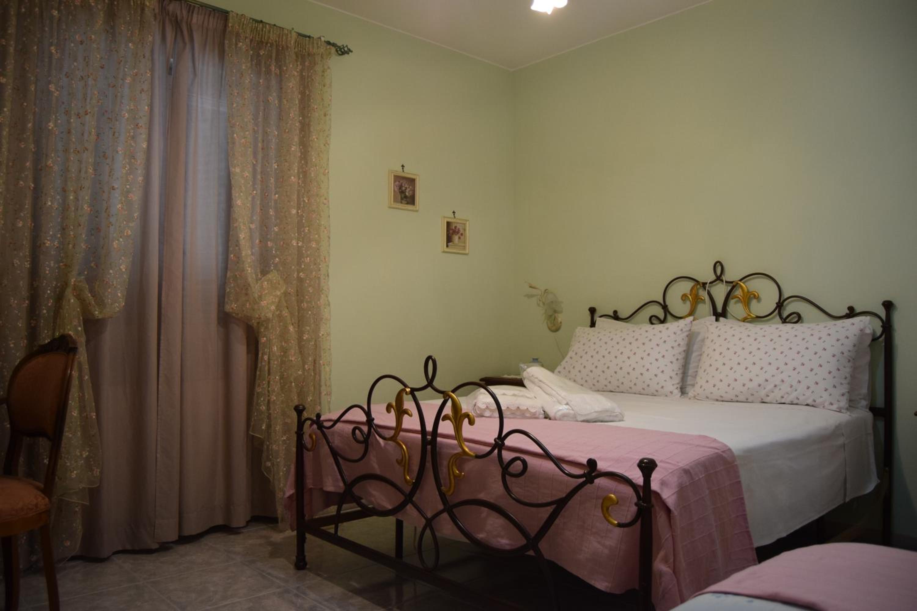 Triple Room - Photo 1
