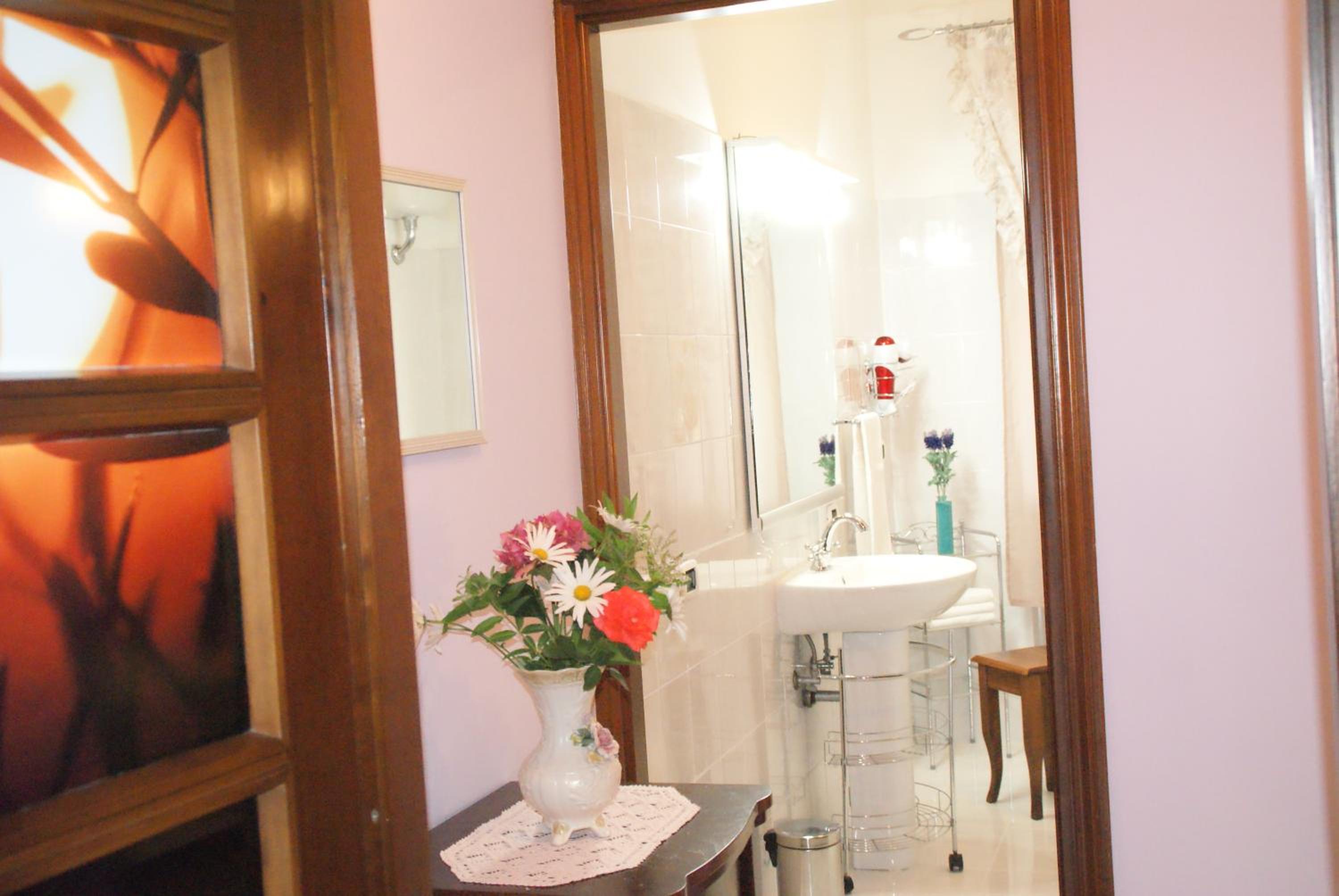 Triple Room - Photo 5