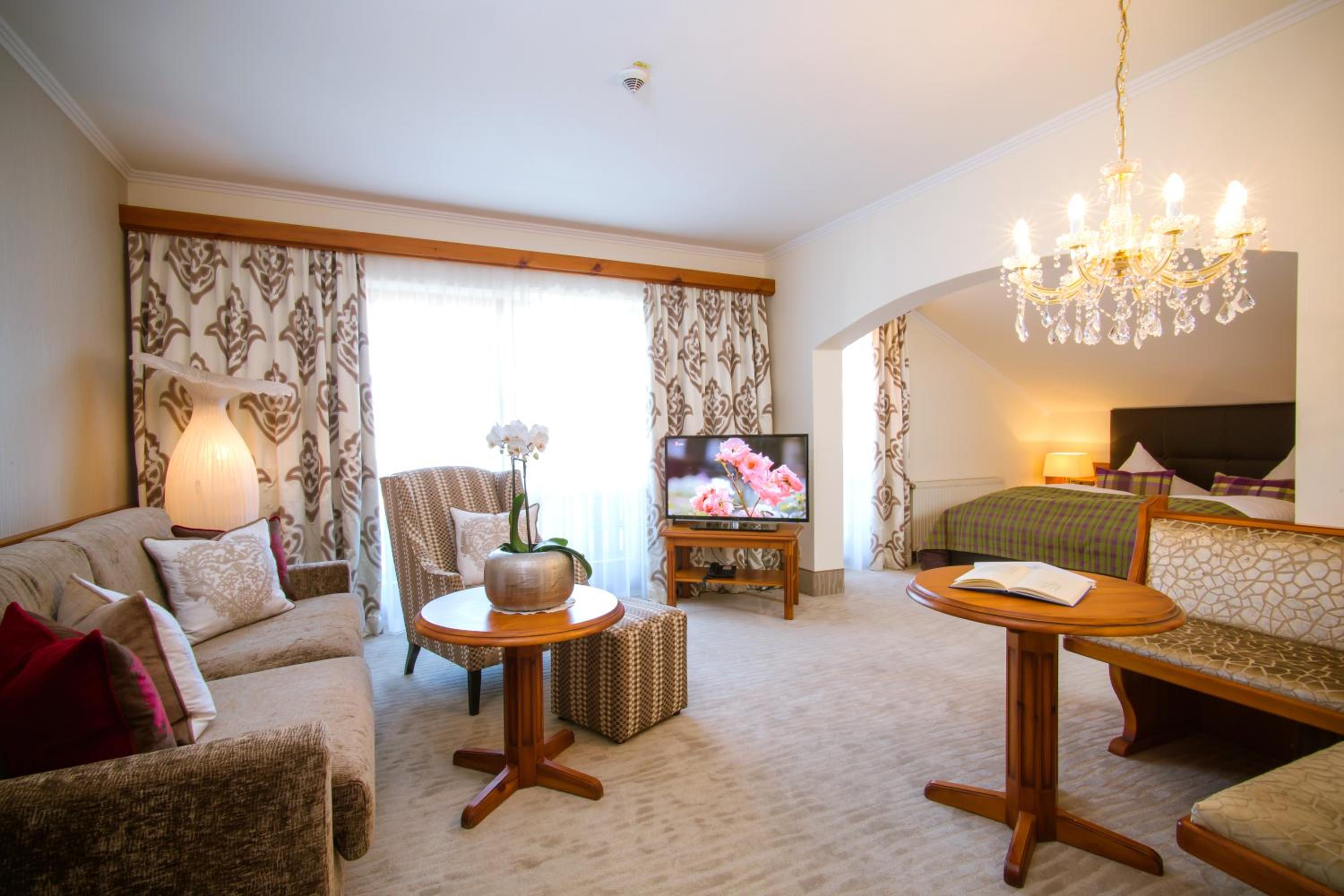 Suite with Balcony photo 1