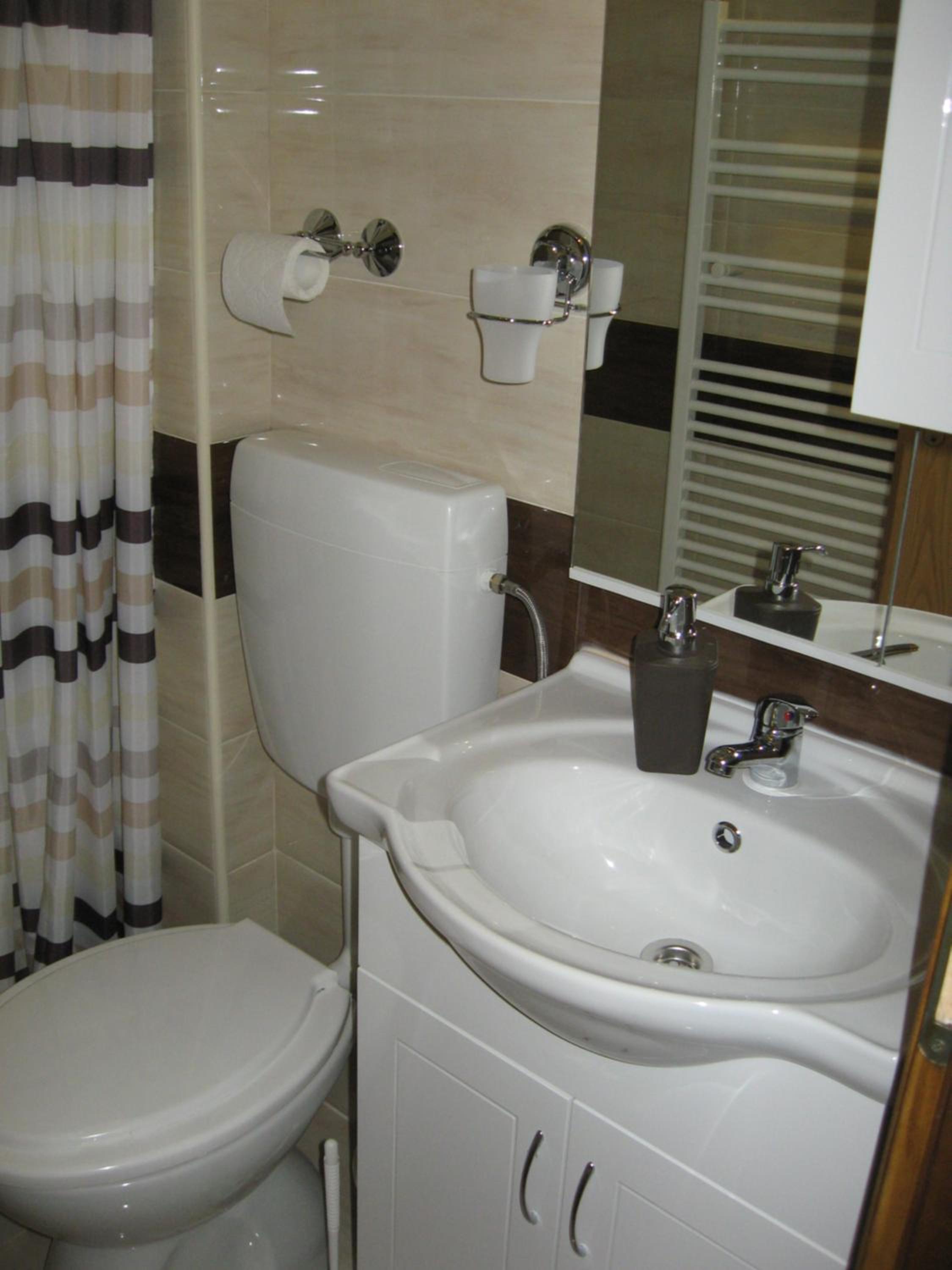 Apartment - Photo 2