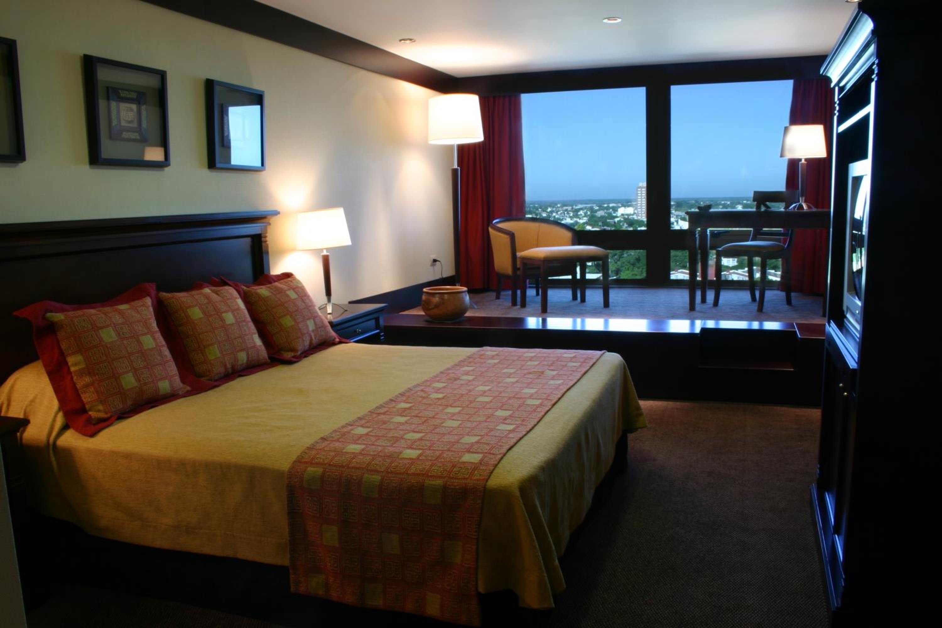 Standard Queen Room photo 1