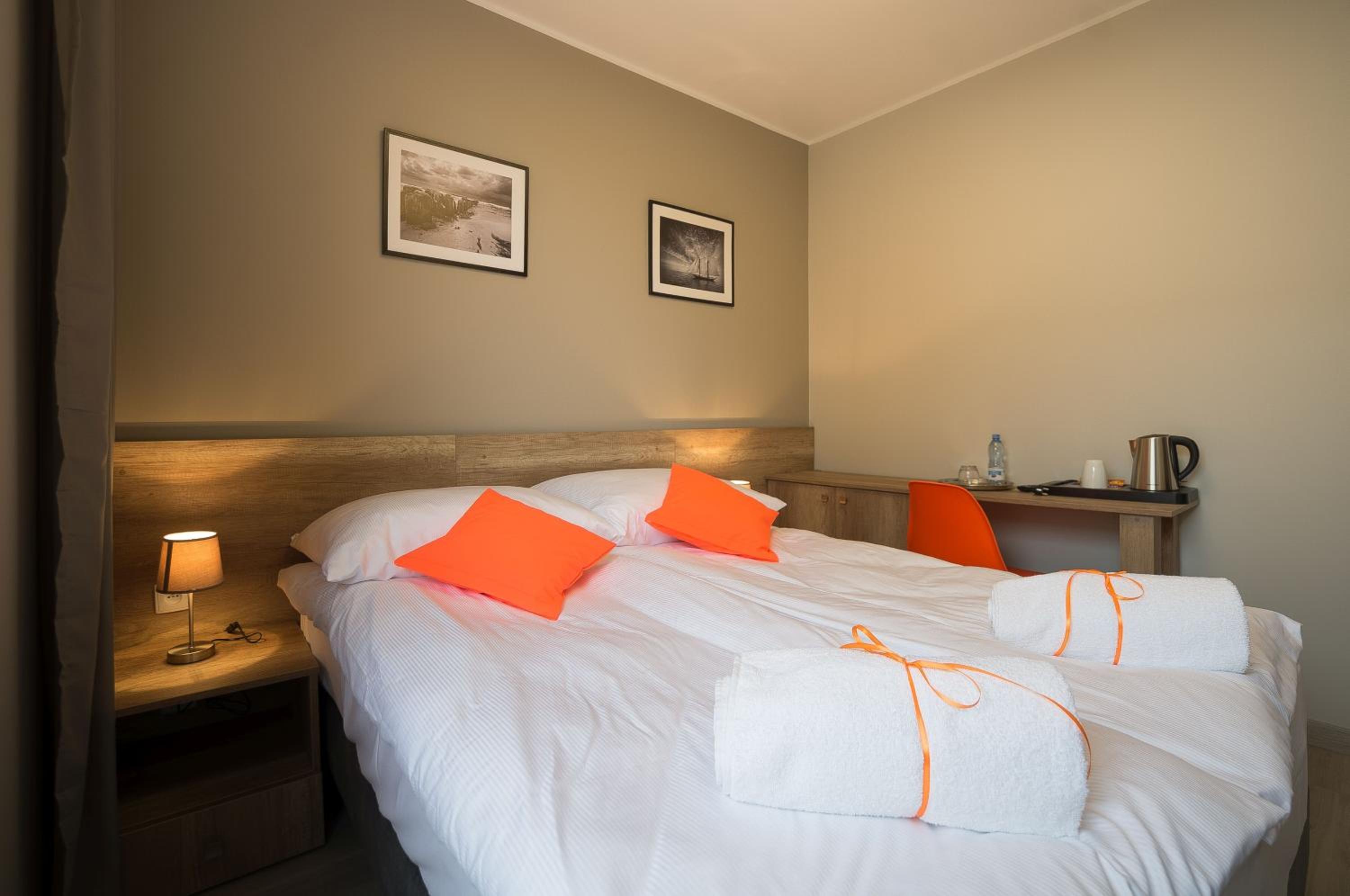 Economy Double Room photo 3